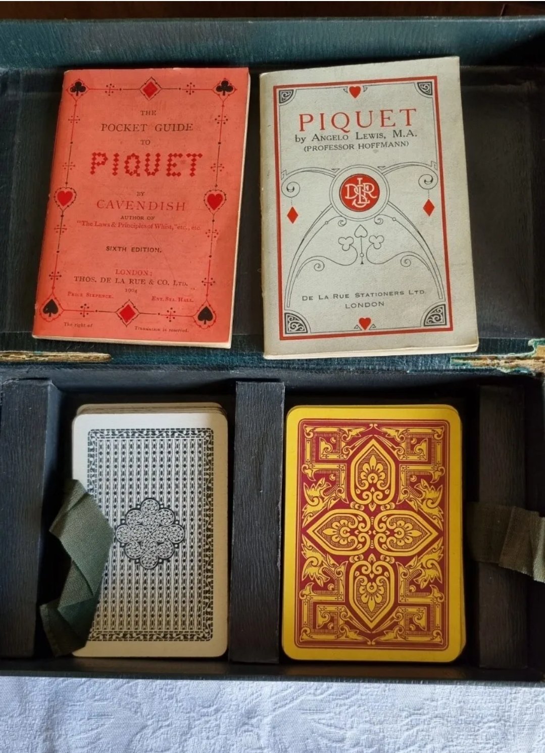 Antique Piquet Set in Leather Covered Box - Image 2