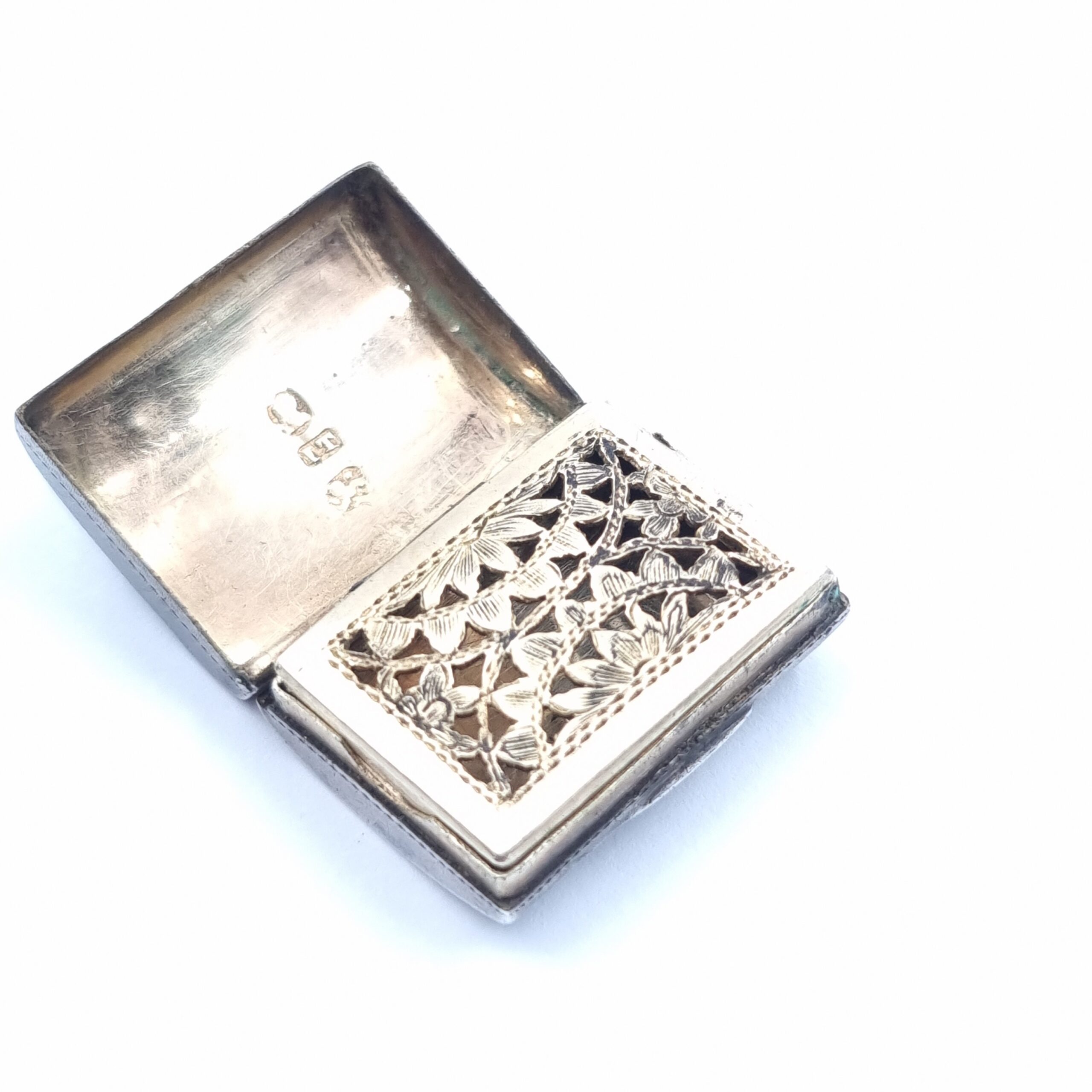 Georgian Silver Vinaigrette John Thornton Birmingham Purse Design with Gilt Lining - Image 3