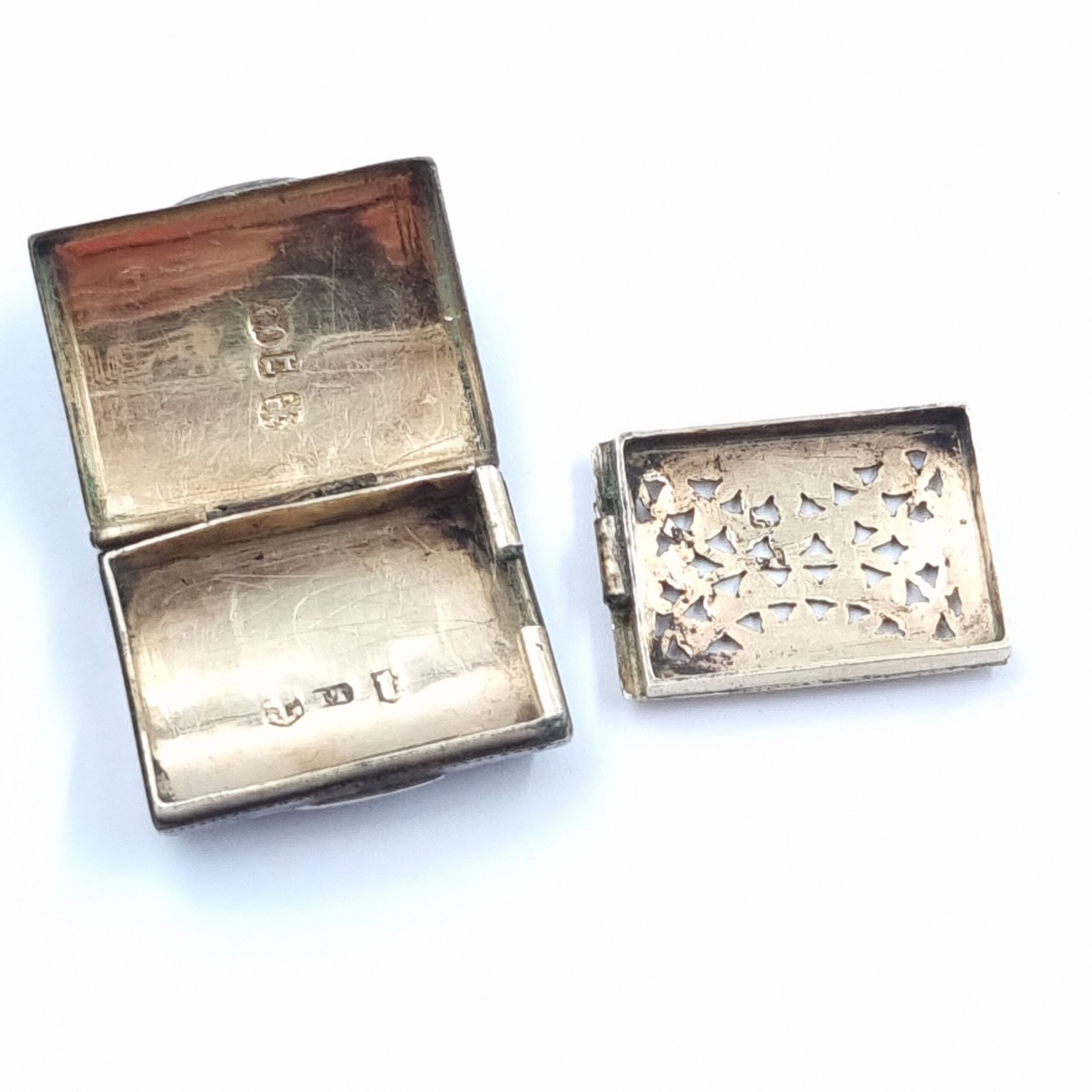 Georgian Silver Vinaigrette John Thornton Birmingham Purse Design with Gilt Lining - Image 5