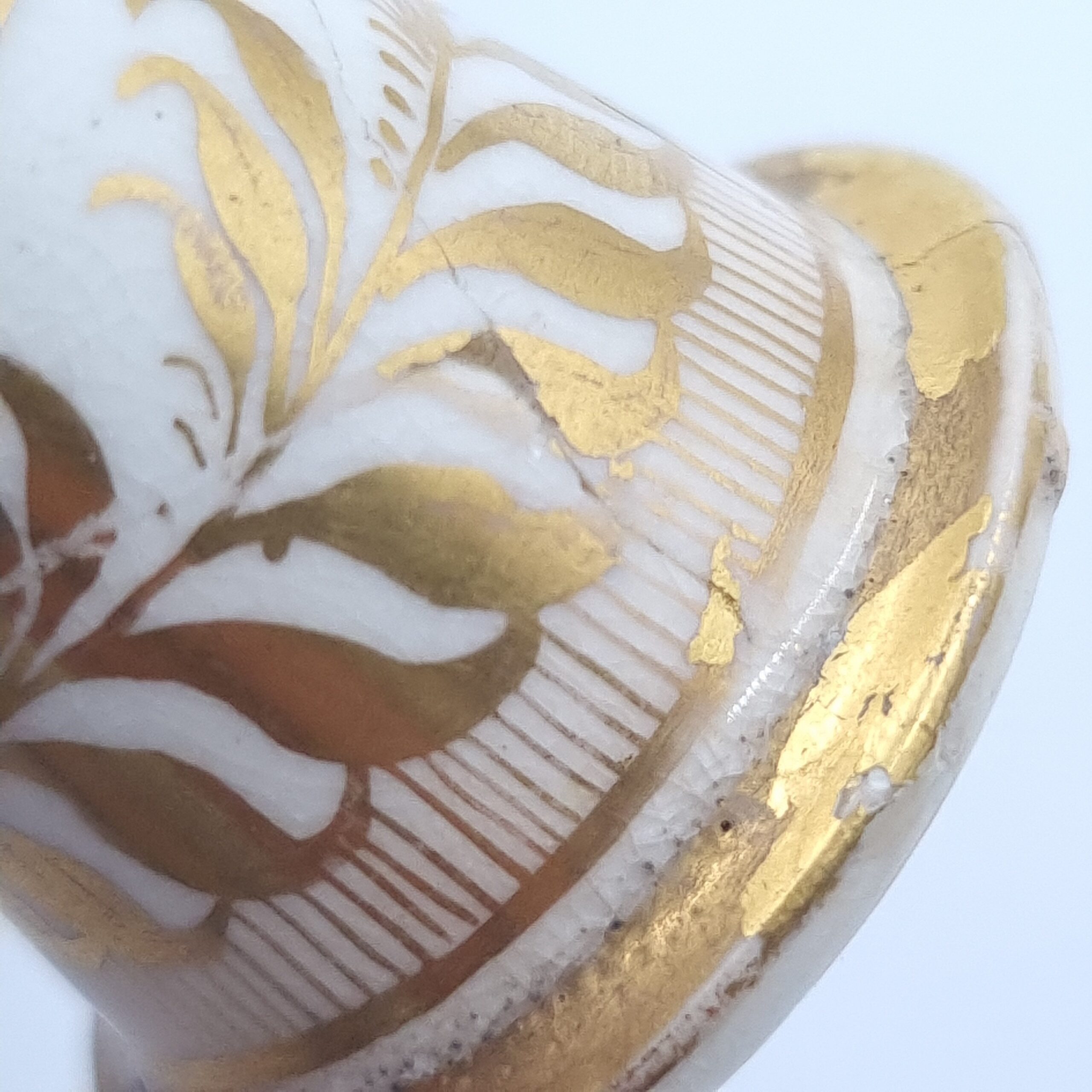 19th Century Derby Taperstick with snuffer handpainted with birds in the manner of Horatio Steele - Image 5