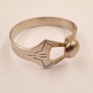 Elon Arenhill Bangle