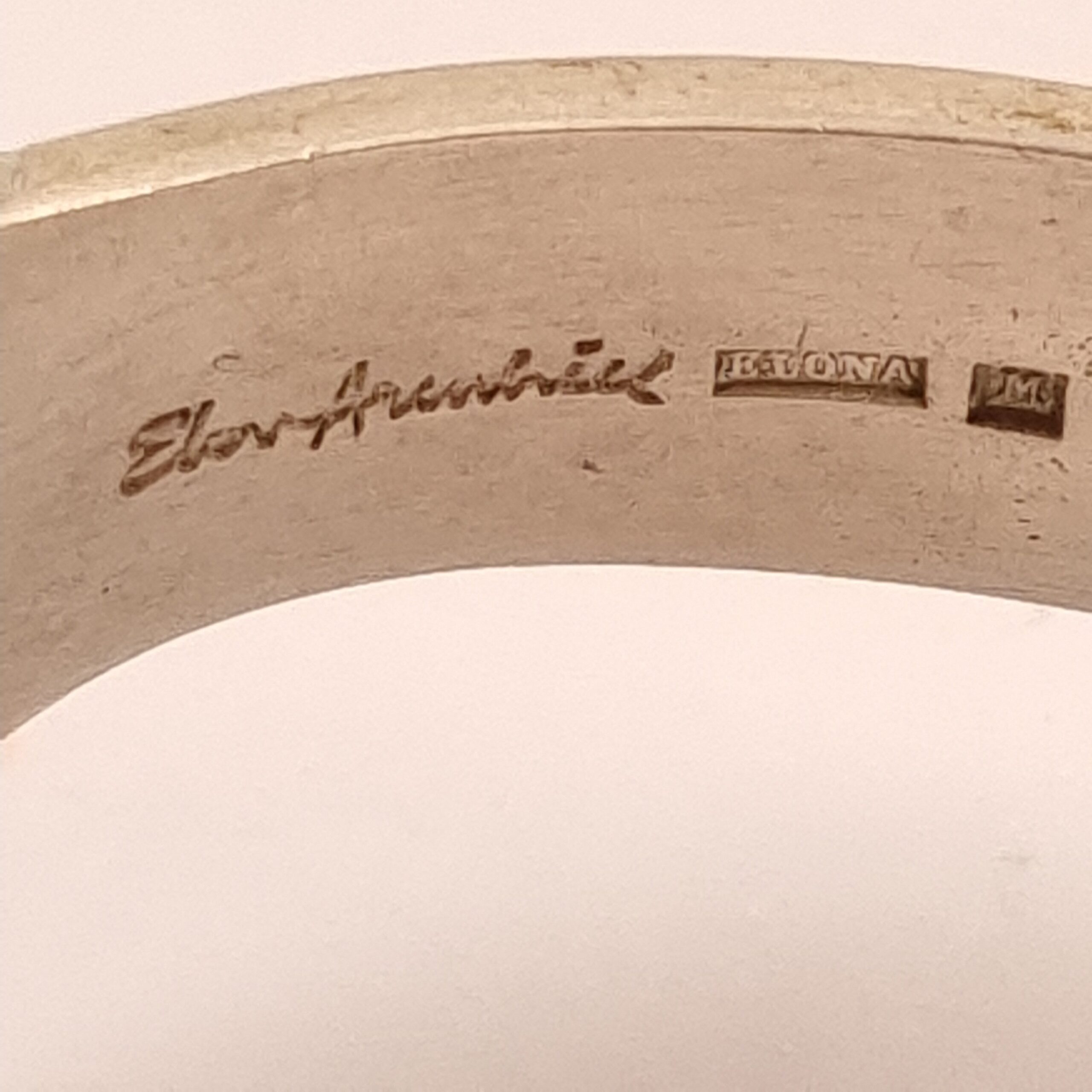 Elon Arenhill Bangle: Sterling Silver Hallmarked 1957 Malmo Sweden. Modernist Design - Image 6