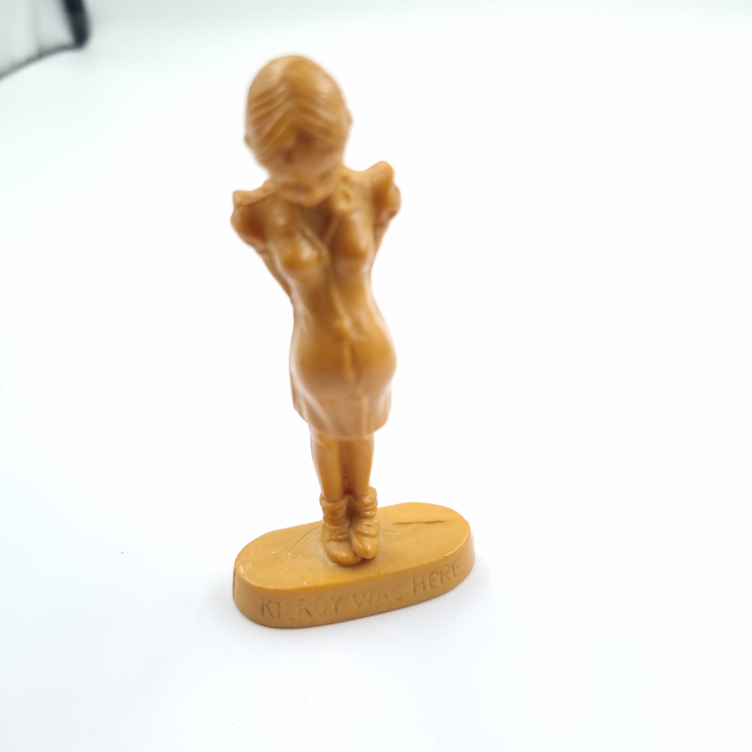 WW2 Celluloid “Kilroy was here” Statue depicting pregnant french girl - Image 3