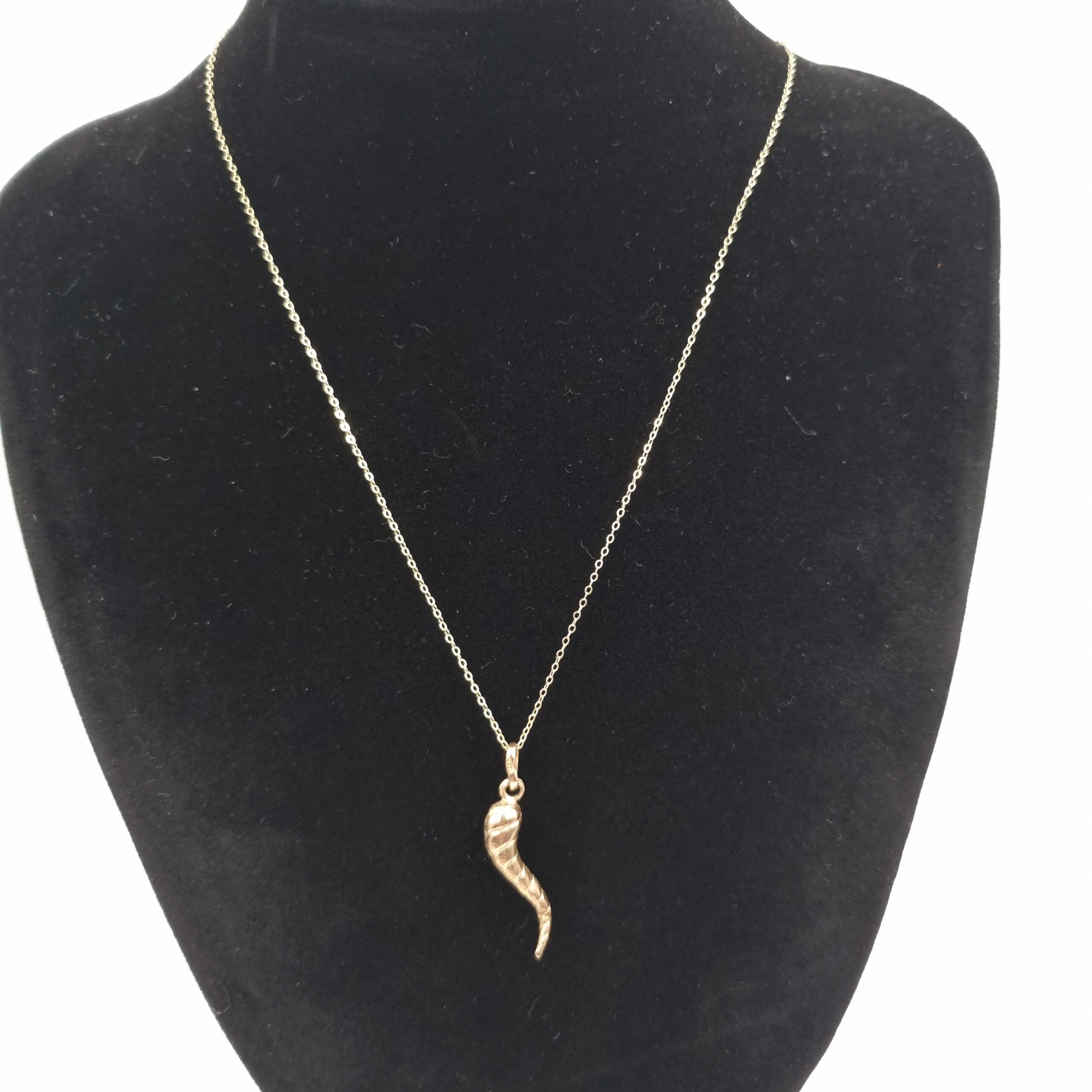 Vintage gold horn of plenty pendant necklace. 9ct yellow gold. - Image 2
