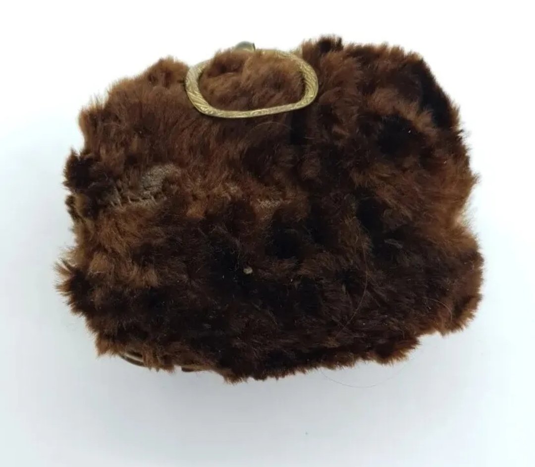 Victorian  Fur Coin Purse Silk Concertina circa 1870s - Image 2
