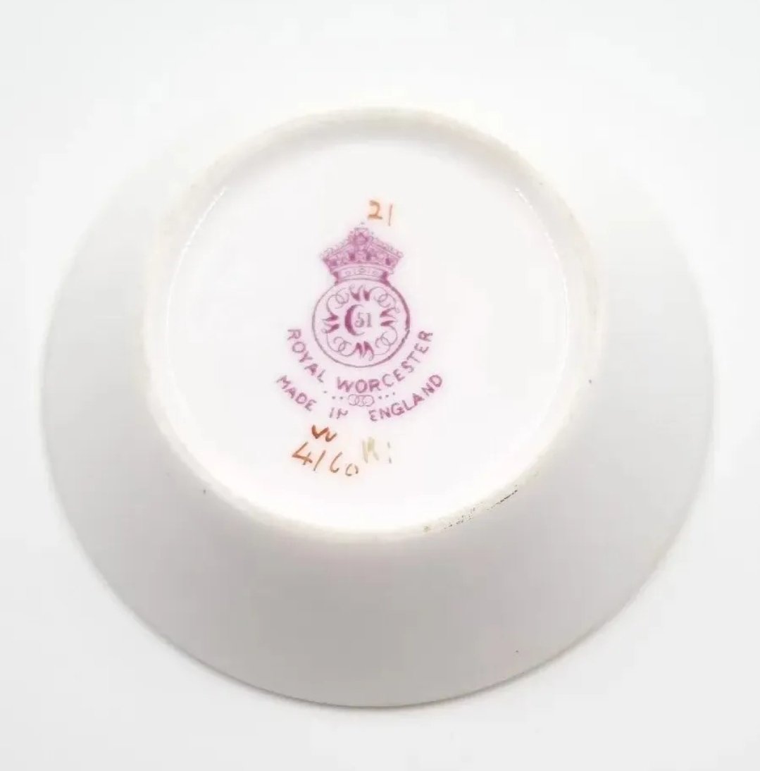 Royal Worcester Hand Painted Dish 1938 Pattern W 4160 Wildflowers Pin Dish. - Image 2