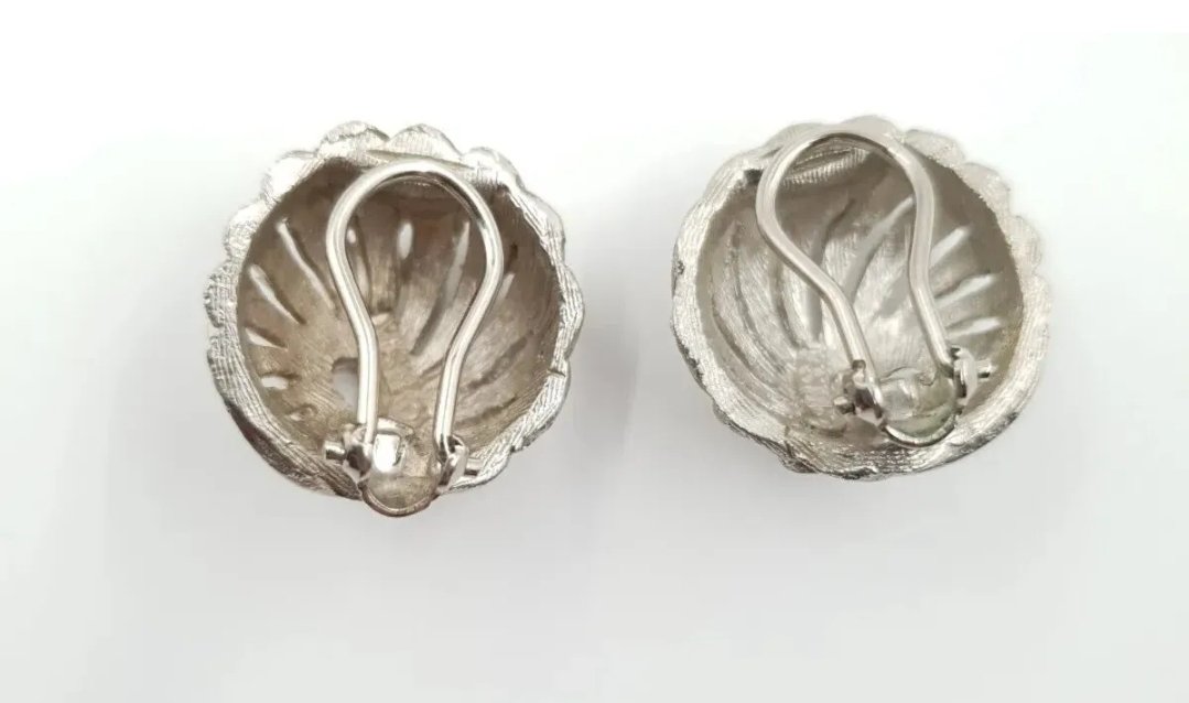 Vintage 1960s BSK Clip On Earrings | Modernist Swirl Design Large Silver Tone Textured Earrings - Image 2