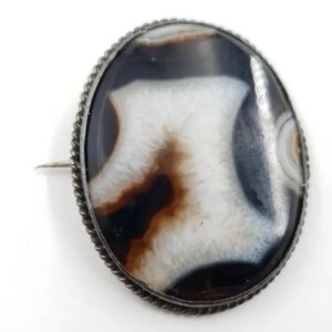Early Victorian Agate Brooch