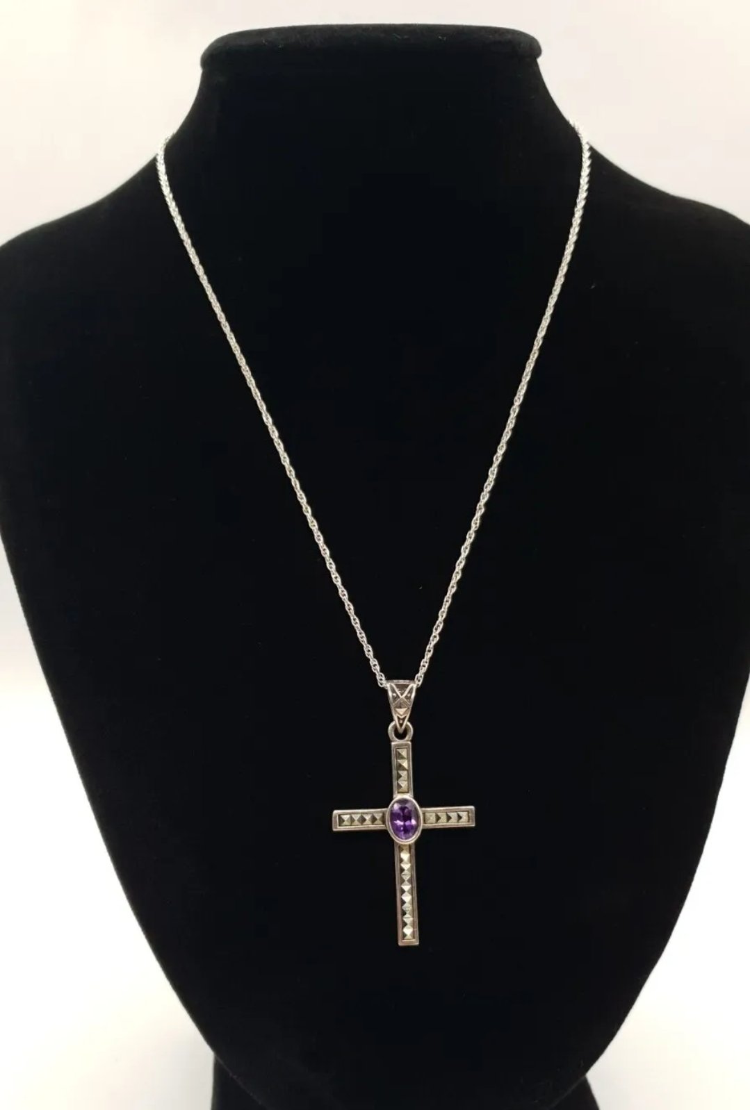 Amethyst Cross Pendant in Sterling Silver with 16in Chain. Large Cross - Image 2