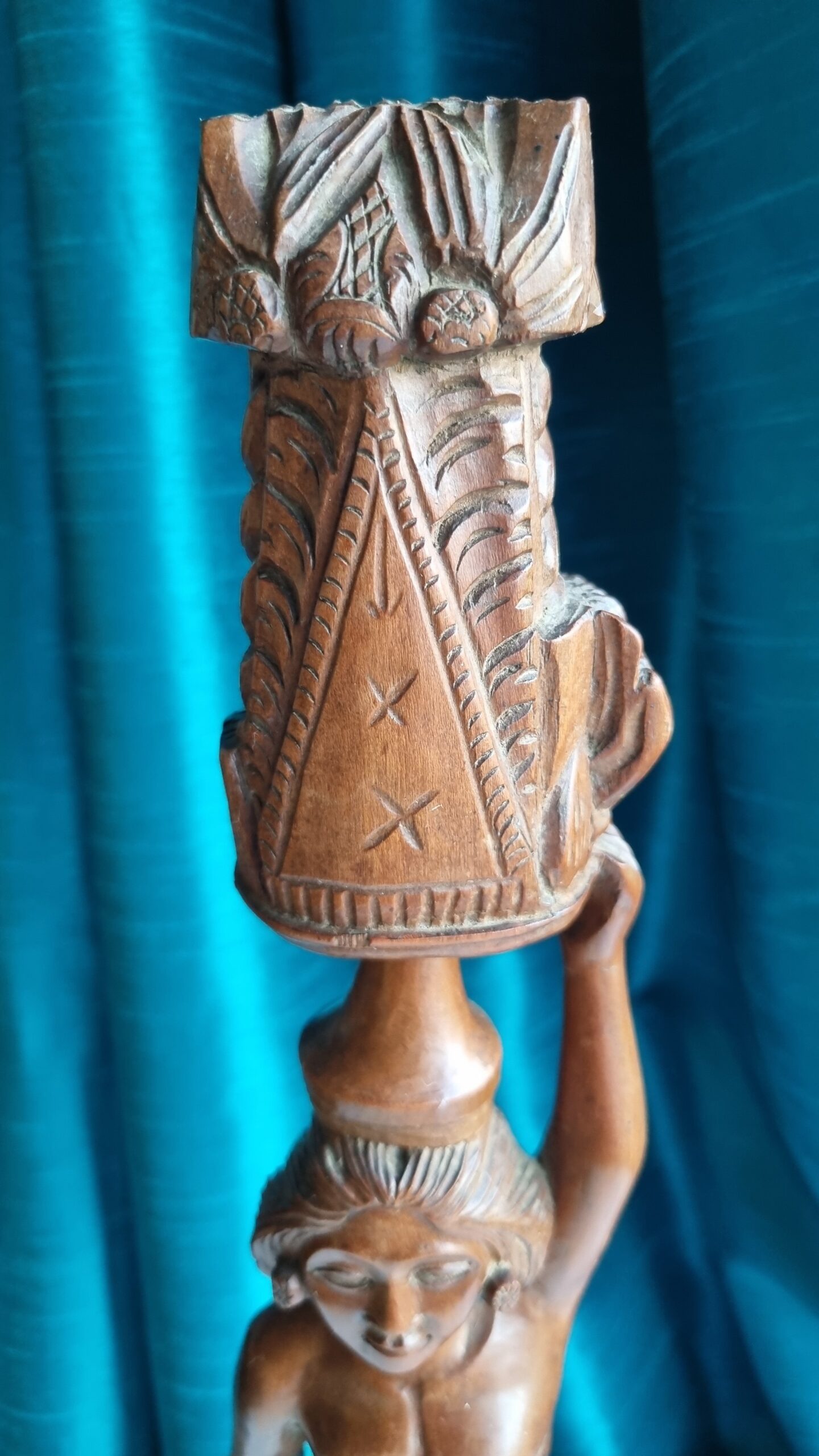 Balinese Carved Figure of a Woman | Wooden Carving 50cm - Image 5