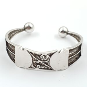 Scandinavian Torque Bangle