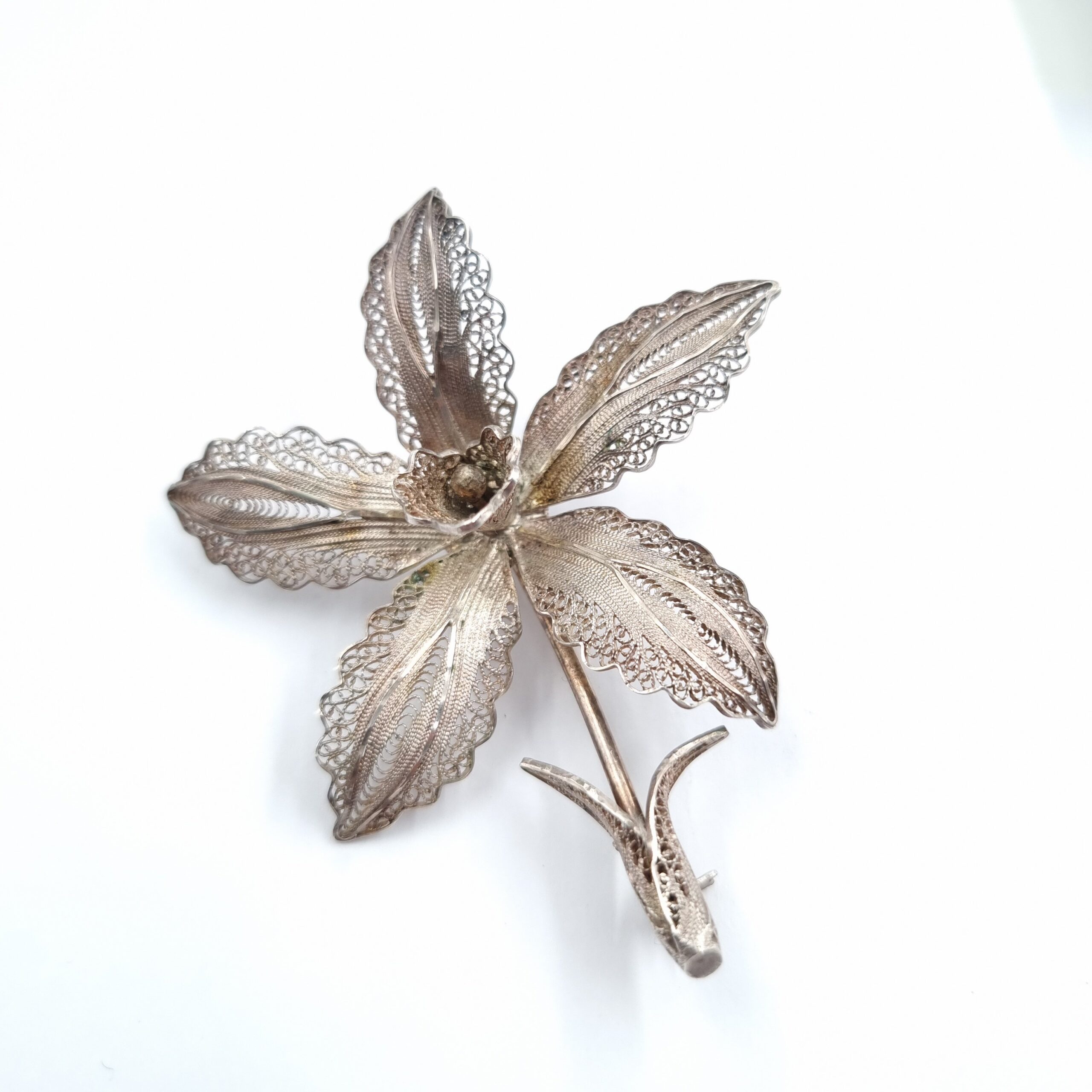 Large Silver Filigree Lily Brooch
