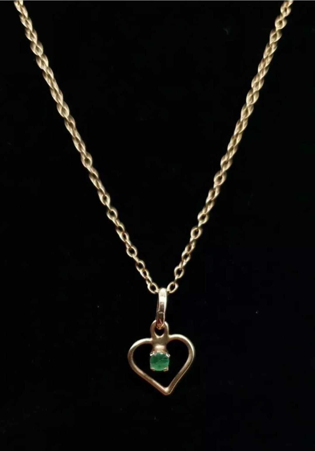 9ct Gold Heart Pendant Necklace Green Stone Centre 19in Chain - Image 2