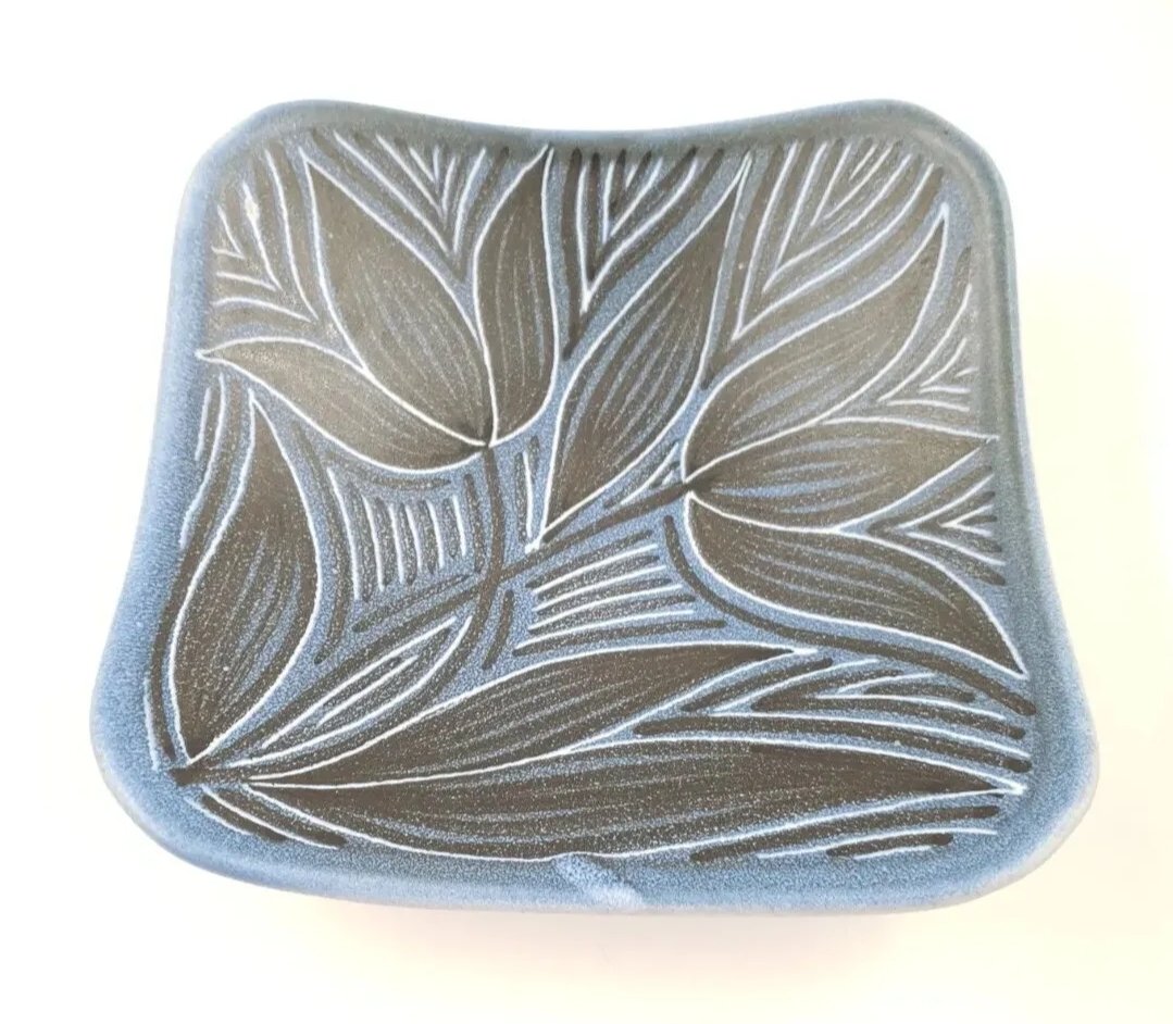 Mid Century Norwegian Pottery Bowl. In Manner of Elle Keramikk - Image 3