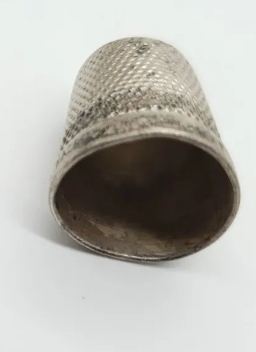 The Spa Silver Thimble Henry Griffith & Sons Made In England. Size 17 - Image 2