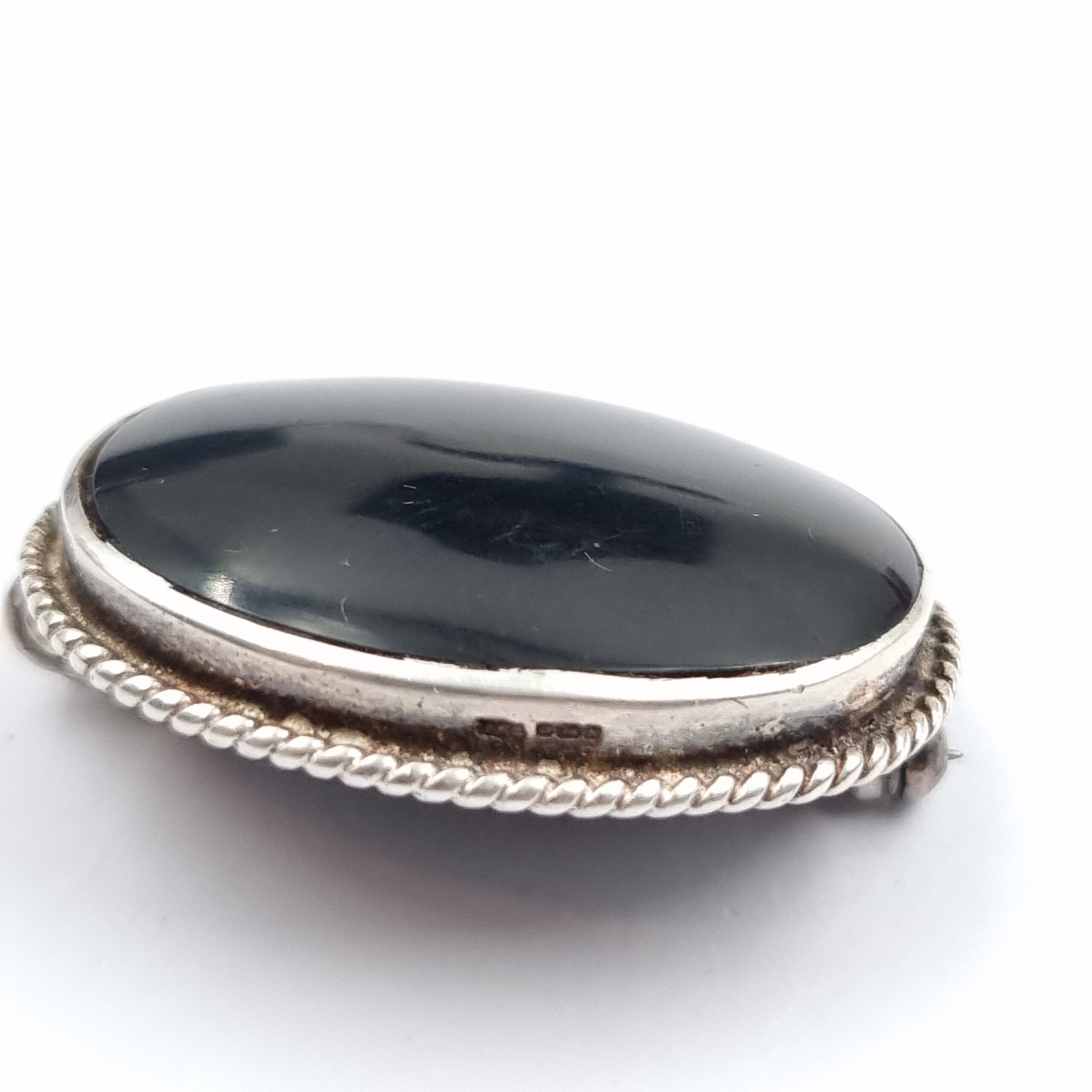 Onyx Brooch Sterling Silver Hallmarked 1987 - Image 3