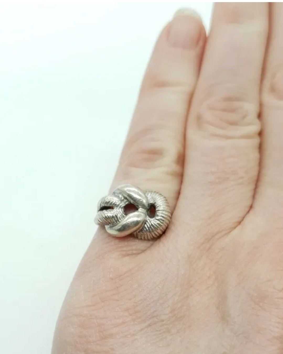 Mid Century Ring Sterling Silver Textured Knot Design Size M (6) - Image 4