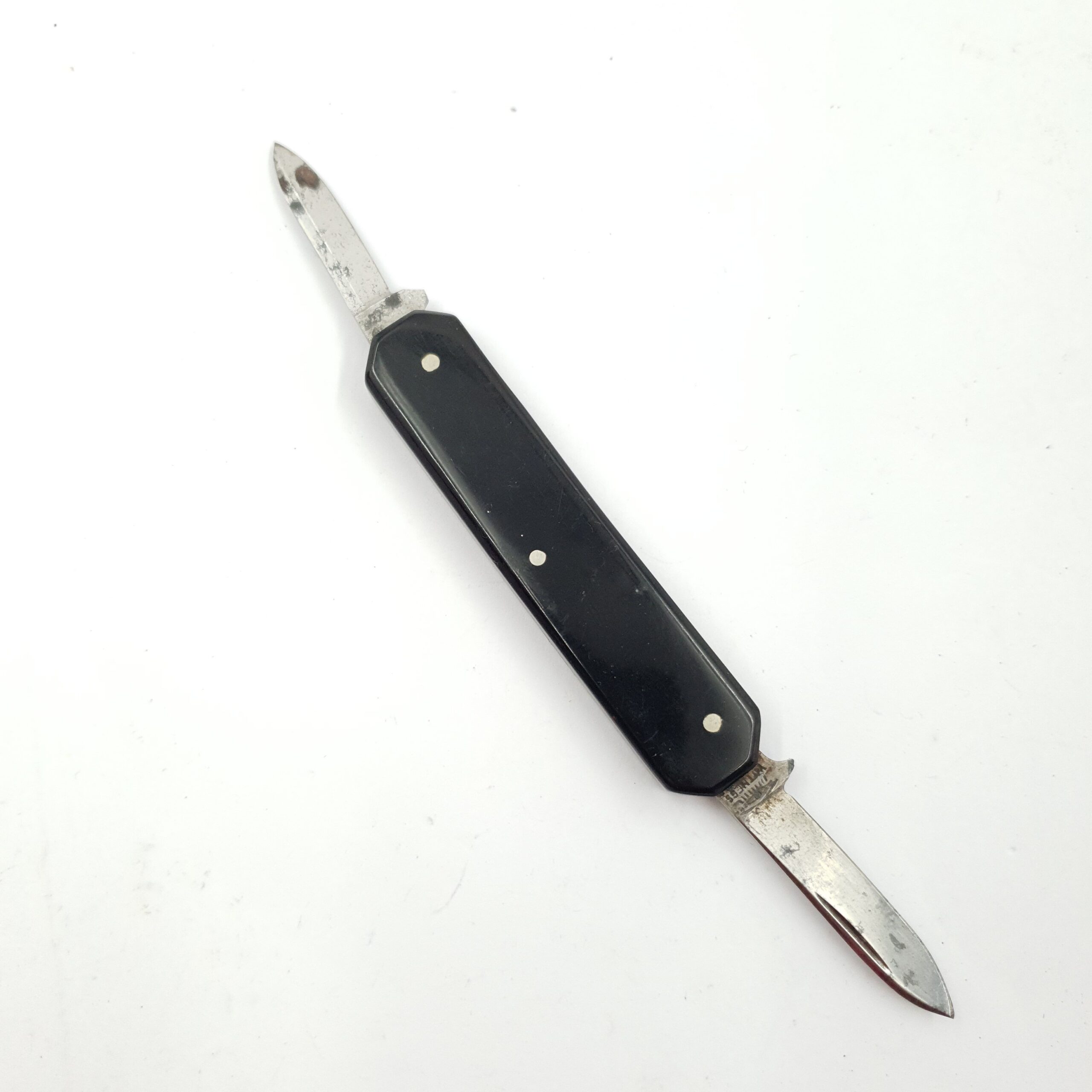 Eye Witness Folding Pocket Knife.