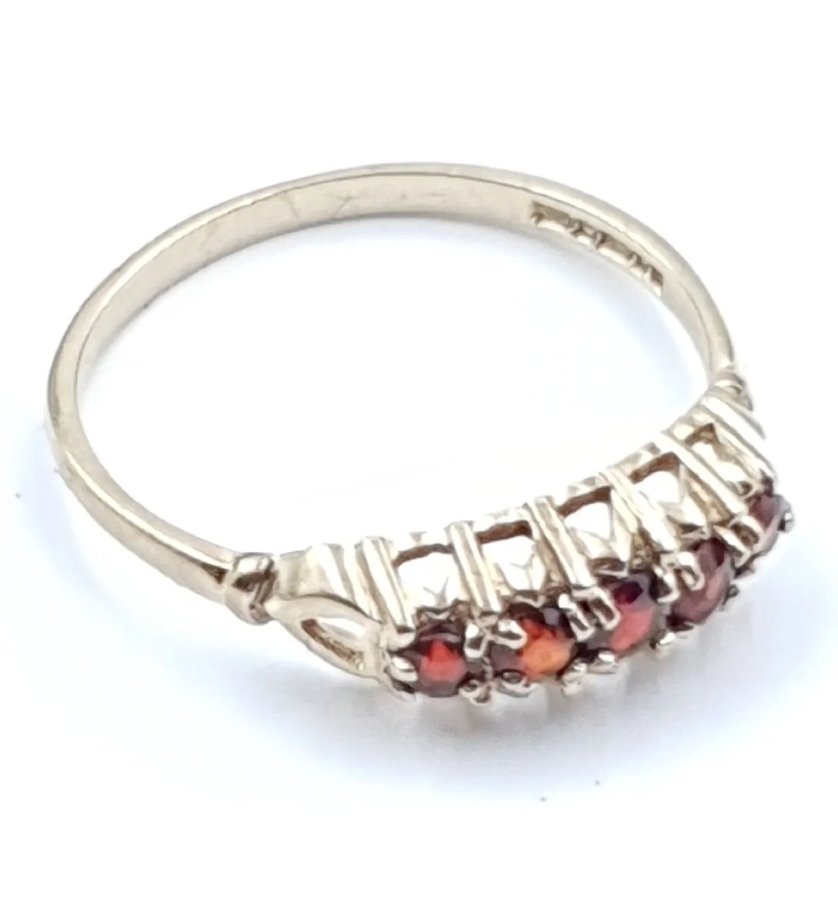 Gold Eternity Ring 9 Ct Size P.5 (7 3/4) Red Stones Hallmarked - Image 3