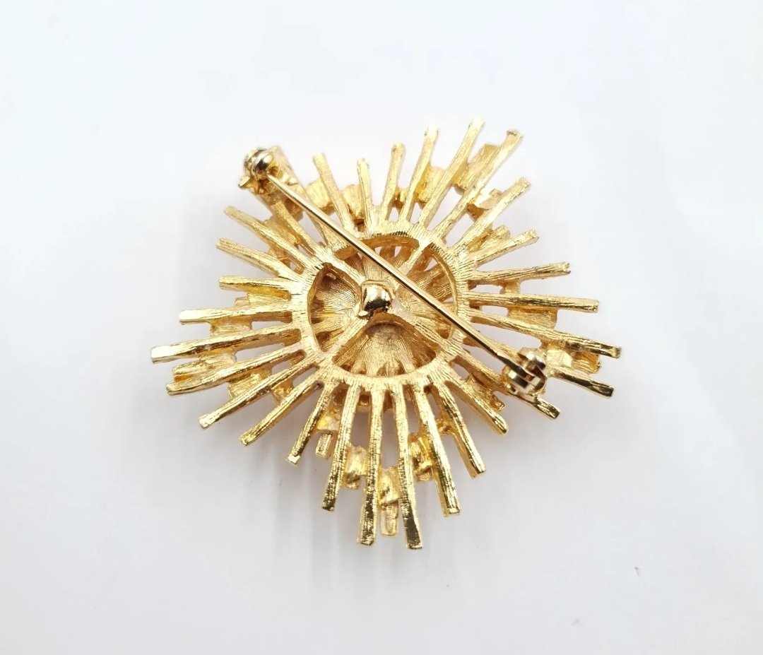 Atomic Starburst Brooch Pin Circa 1950s / 1960s - Image 3