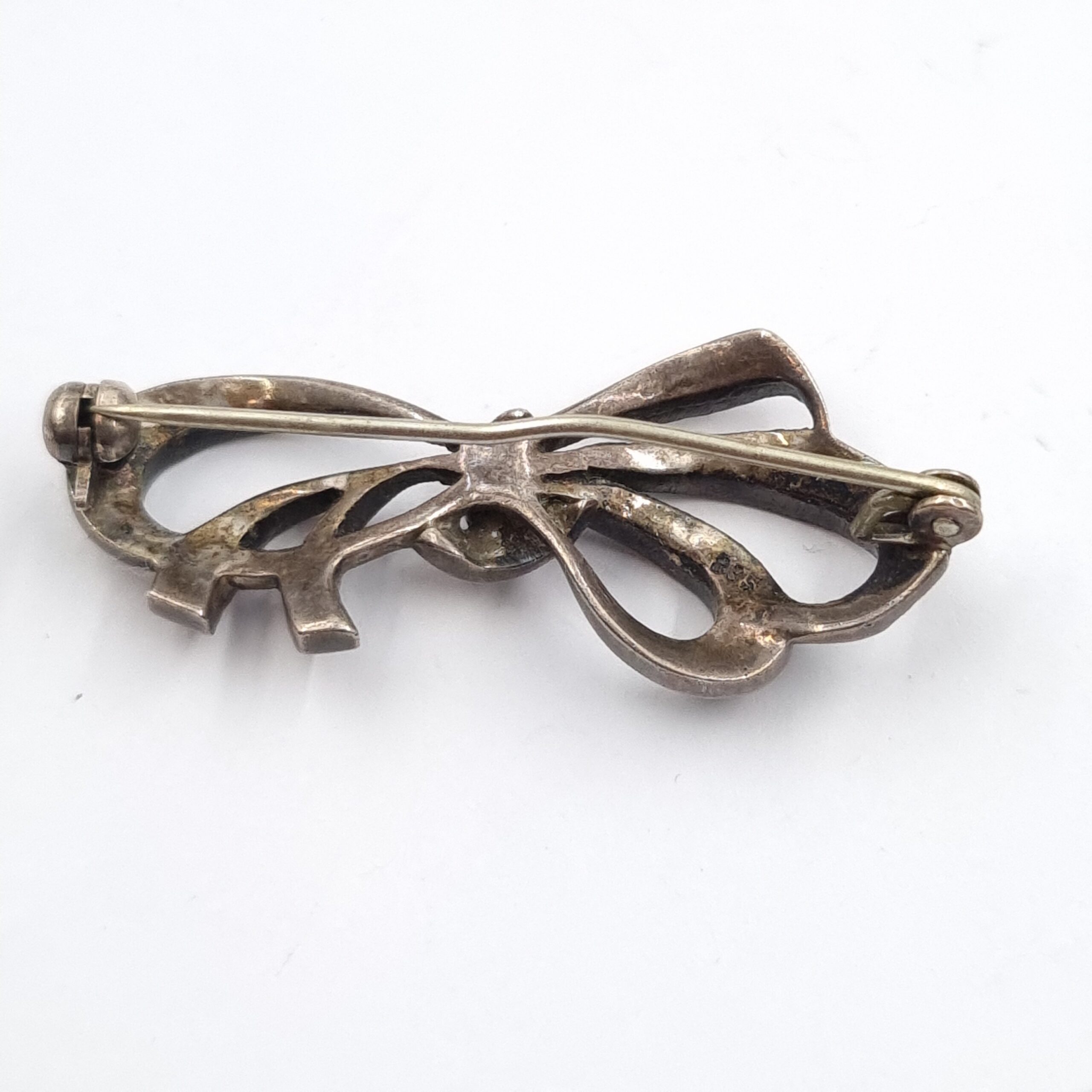 Vintage Scandinavian Silver Marcasite Brooch Marked 835 in the shape of a Bow - Image 2