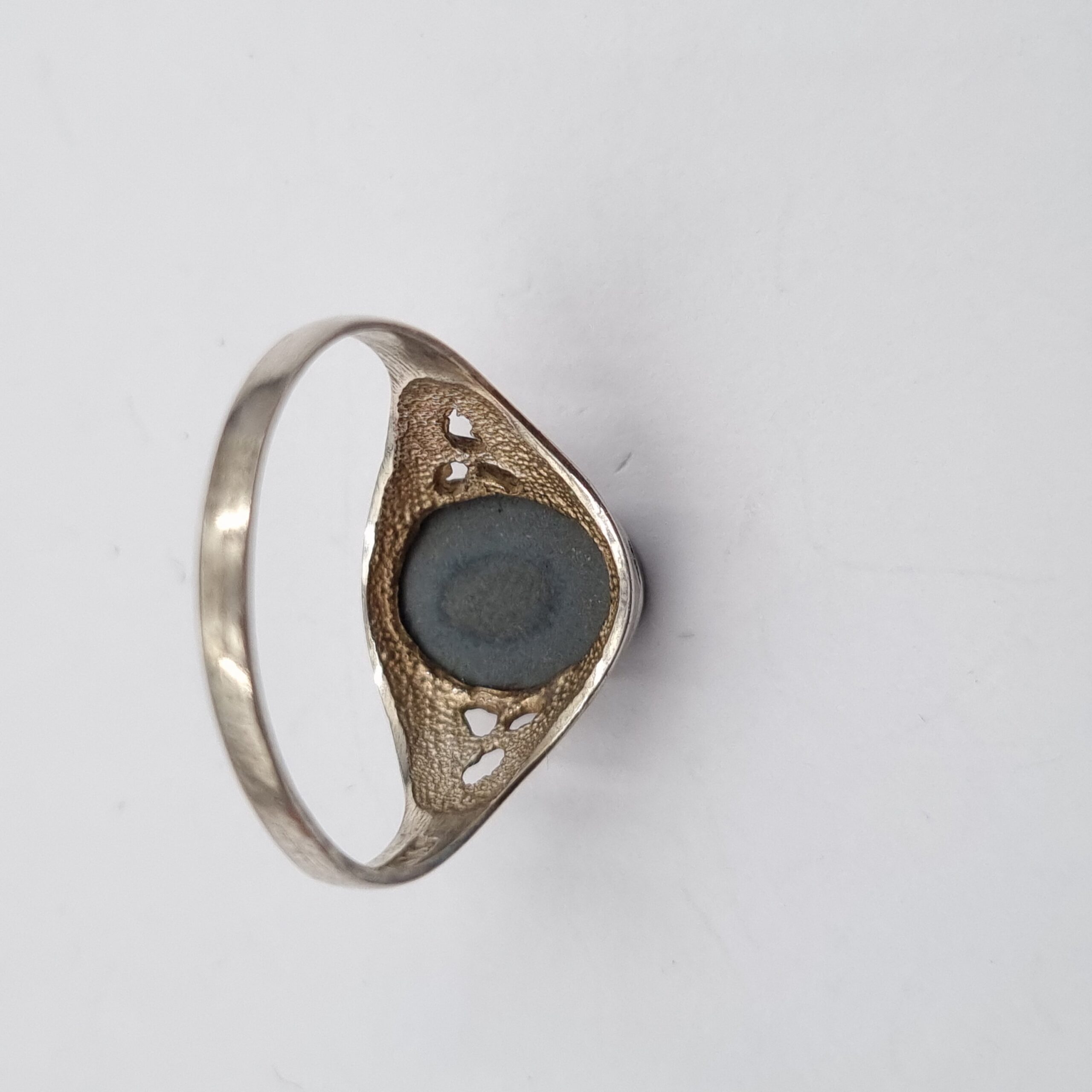 Silver & Hematite Intaglio Seal Ring Size O (US 7) Roman Soldier - Image 5