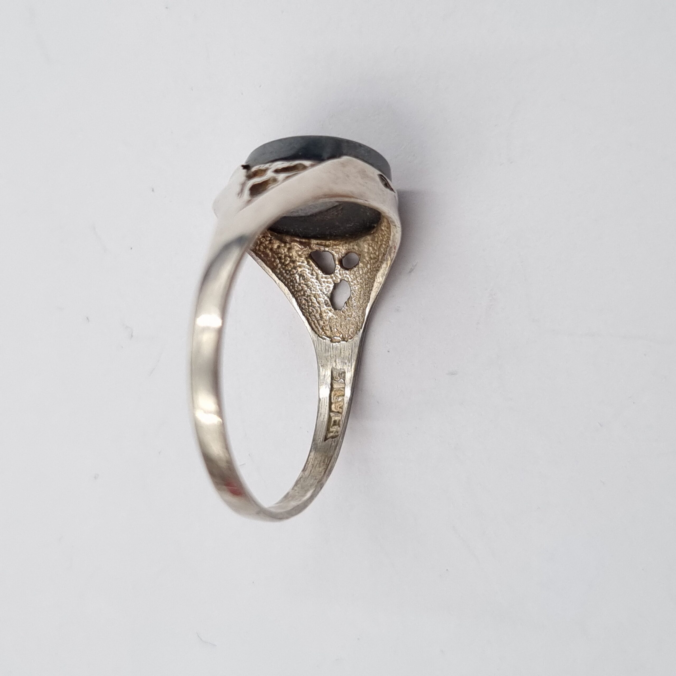 Silver & Hematite Intaglio Seal Ring Size O (US 7) Roman Soldier - Image 3