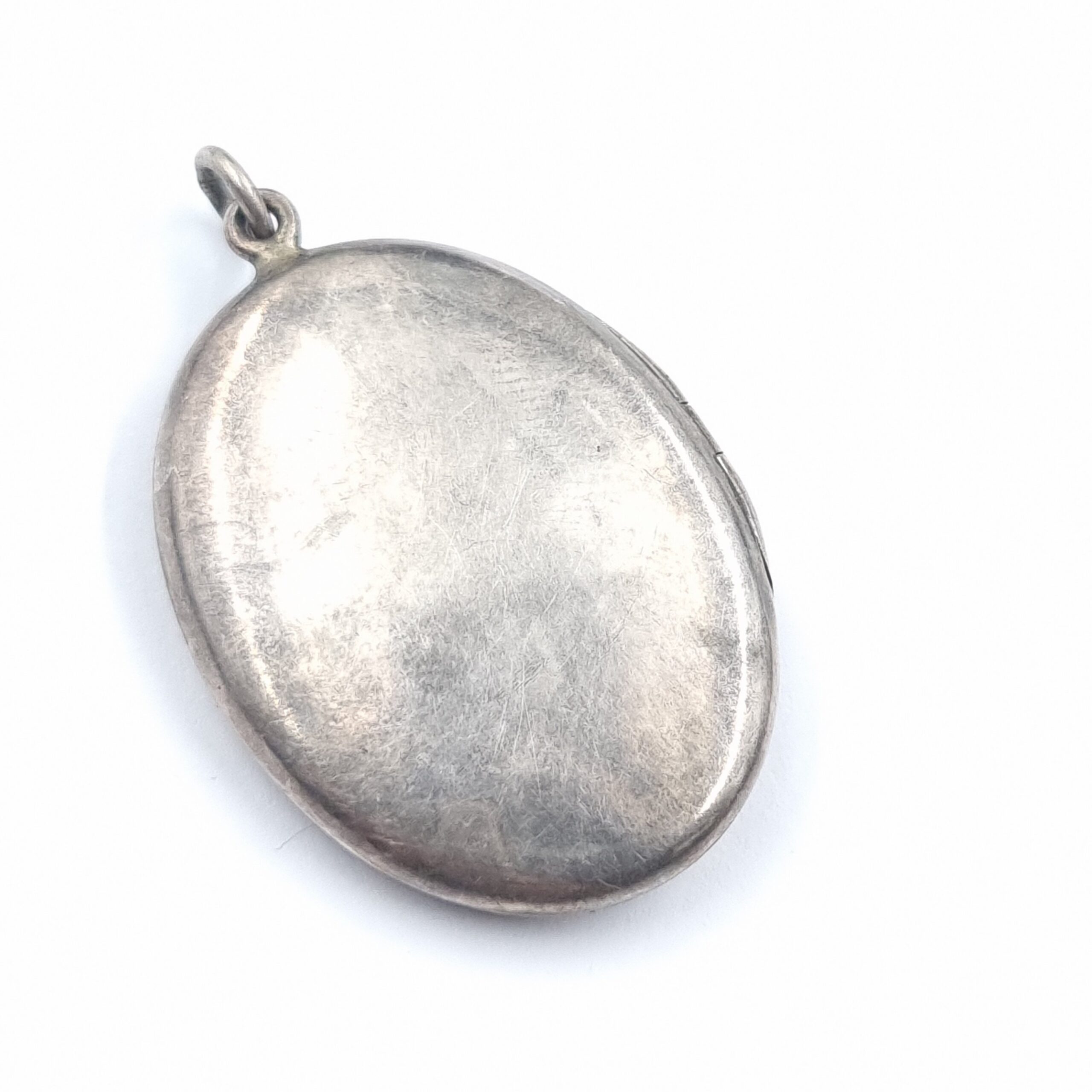 Art Nouveau Sterling Silver Locket Repoussé Lady / Goddess - Image 4