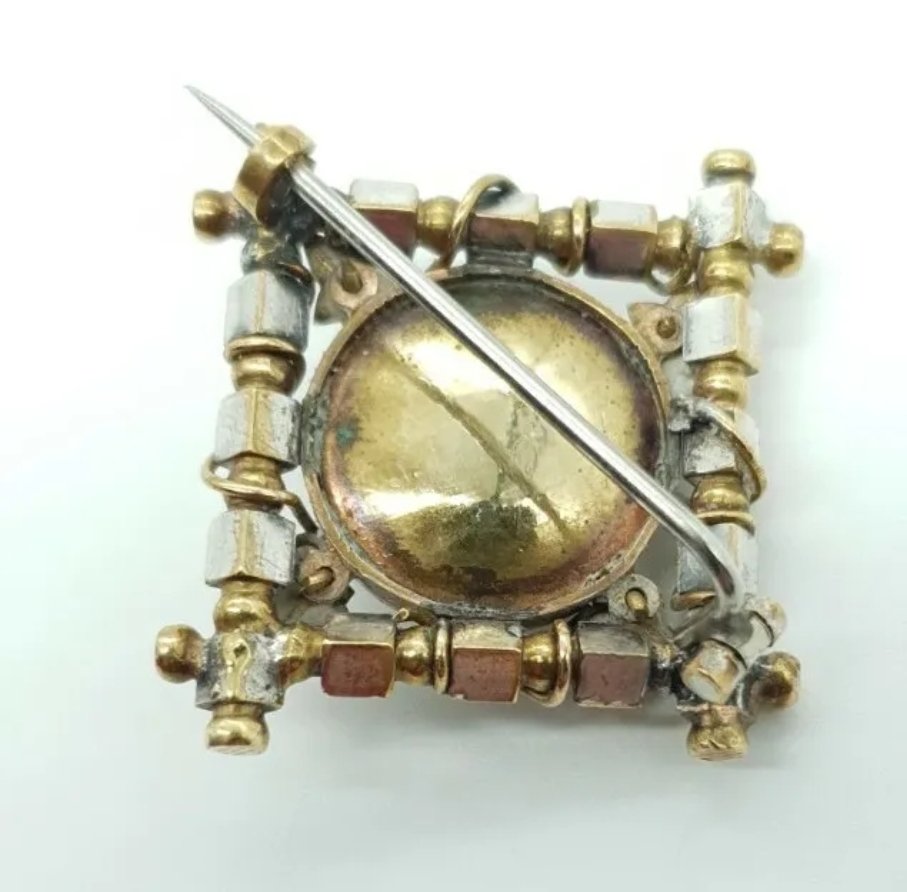 Victorian Bee Brooch on Mother of Pearl Antique Jewellery - Image 3