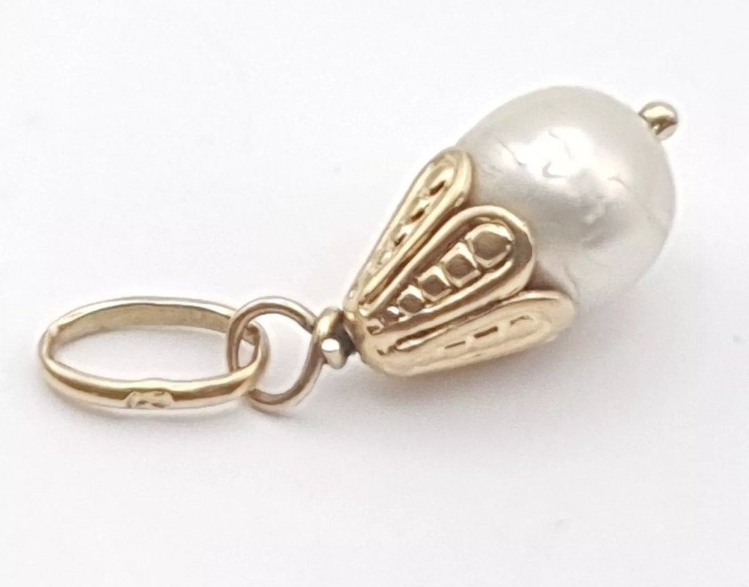18k Gold & Freshwater Pearl Pendant 18ct Marked 750 Drop - Image 4