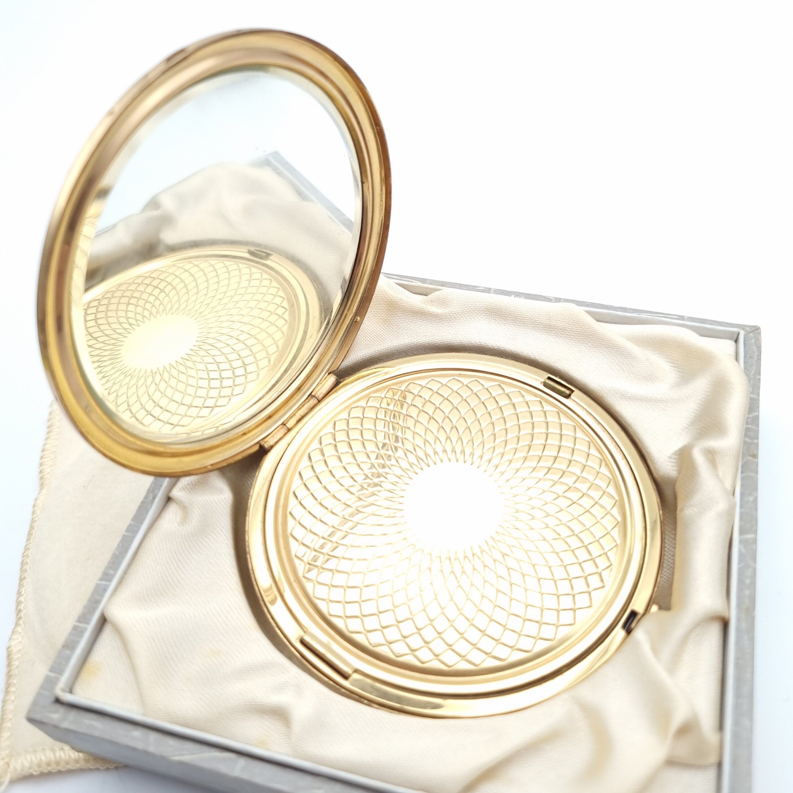 Japanese Shakudo Powder Compact 24K Gold Inlay Fuji Temple - Image 7