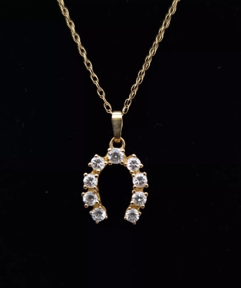 9ct Yellow Gold Horseshoe Pendant Necklace