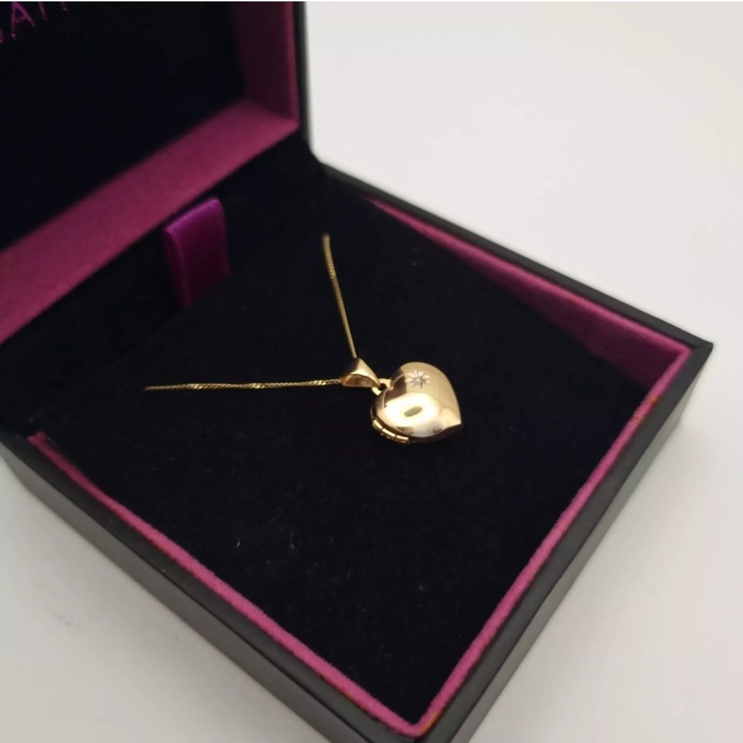 9ct Gold Heart Locket Necklace with Diamond