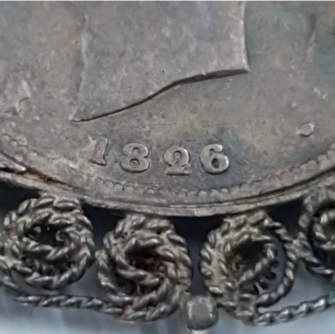 Double Georgian Coin Brooch George IV Shilling 1825 1826 Cannetille Filigree - Image 4