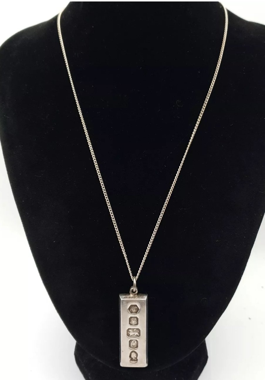 Sterling Silver Ingot Pendant Necklace 1977 Queen Elizabeth - Image 2