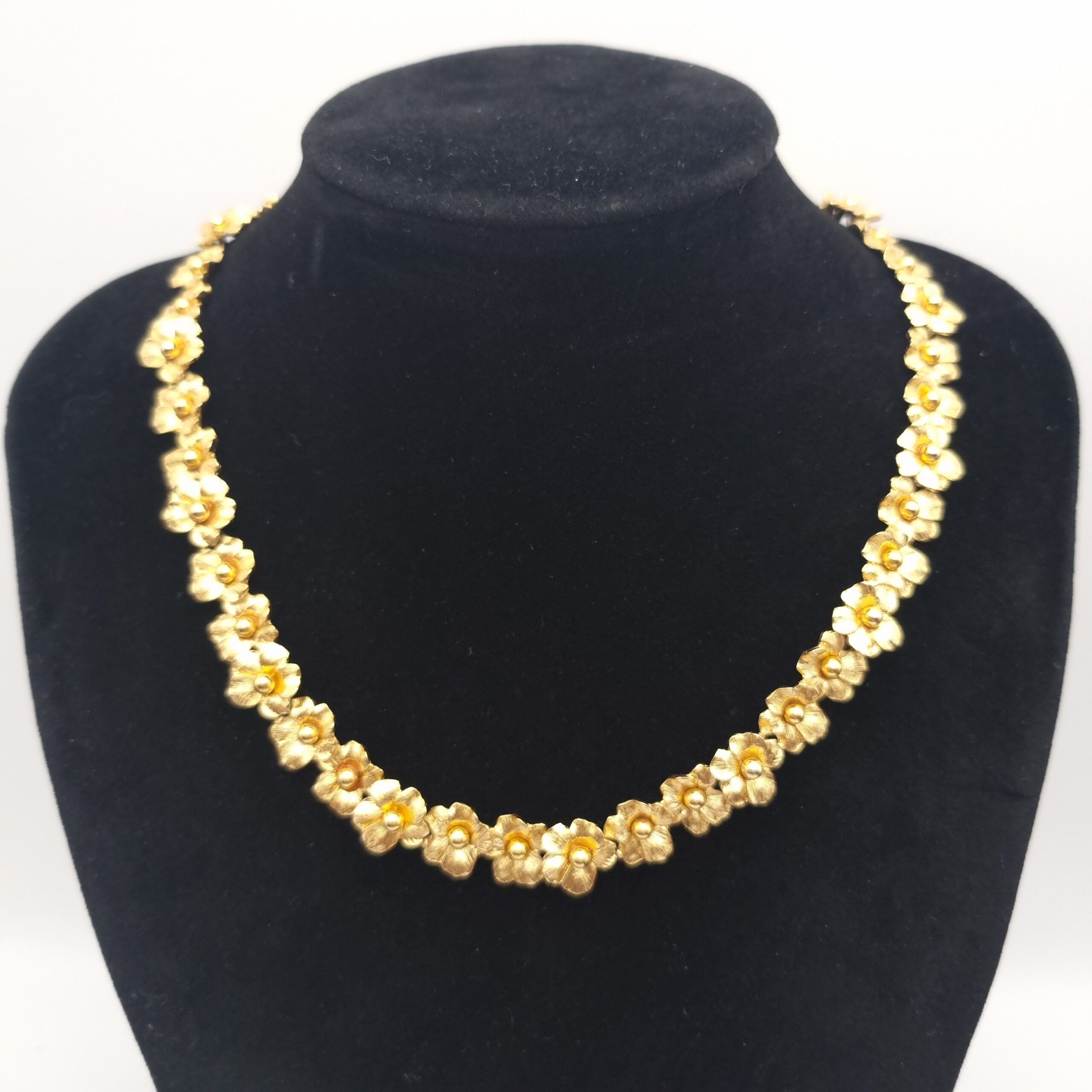 Trifari Flower Necklace Crown