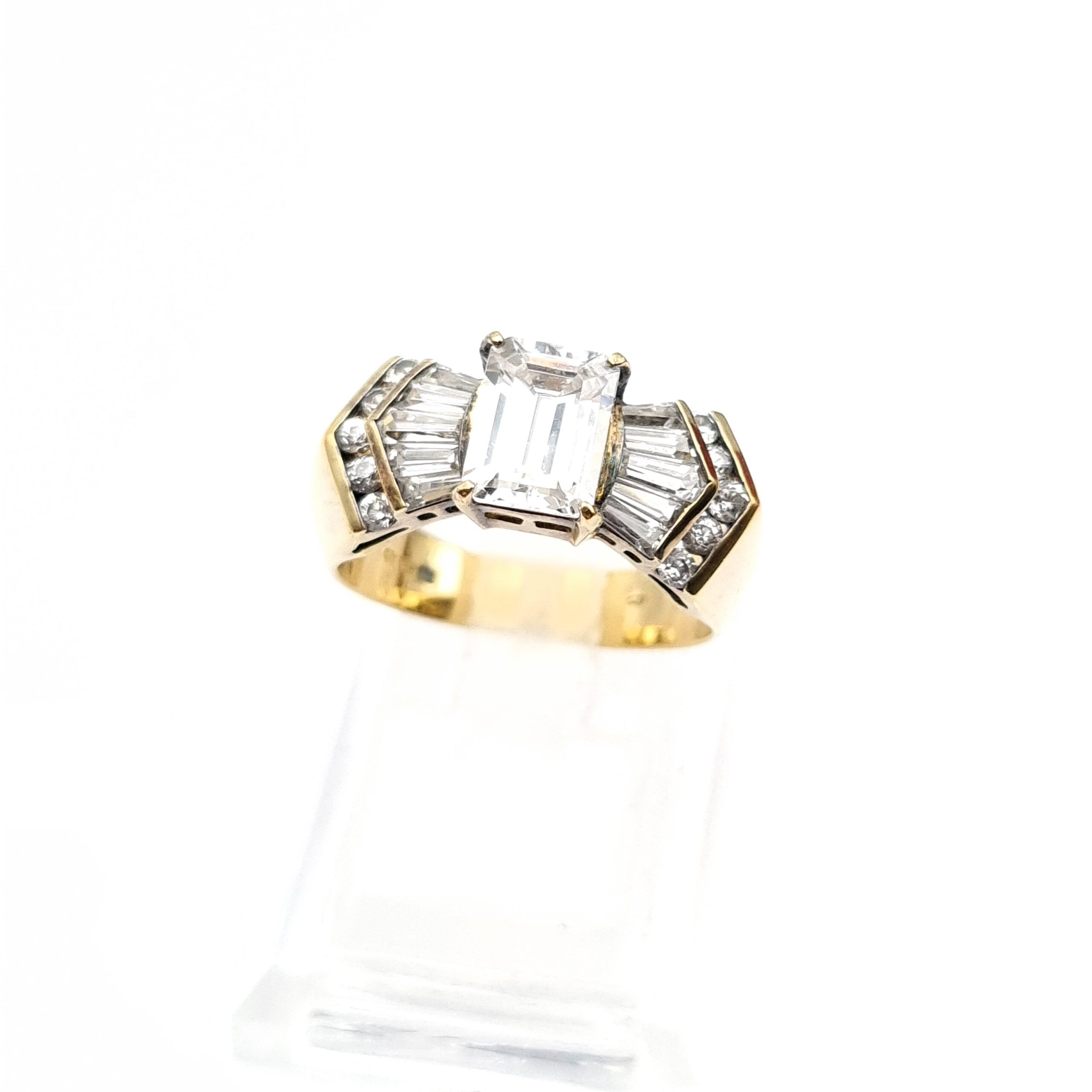 Bob Mackie White Lies Ring by Franklin Mint Size R 8.5 Sterling Silver Gilt - Image 5
