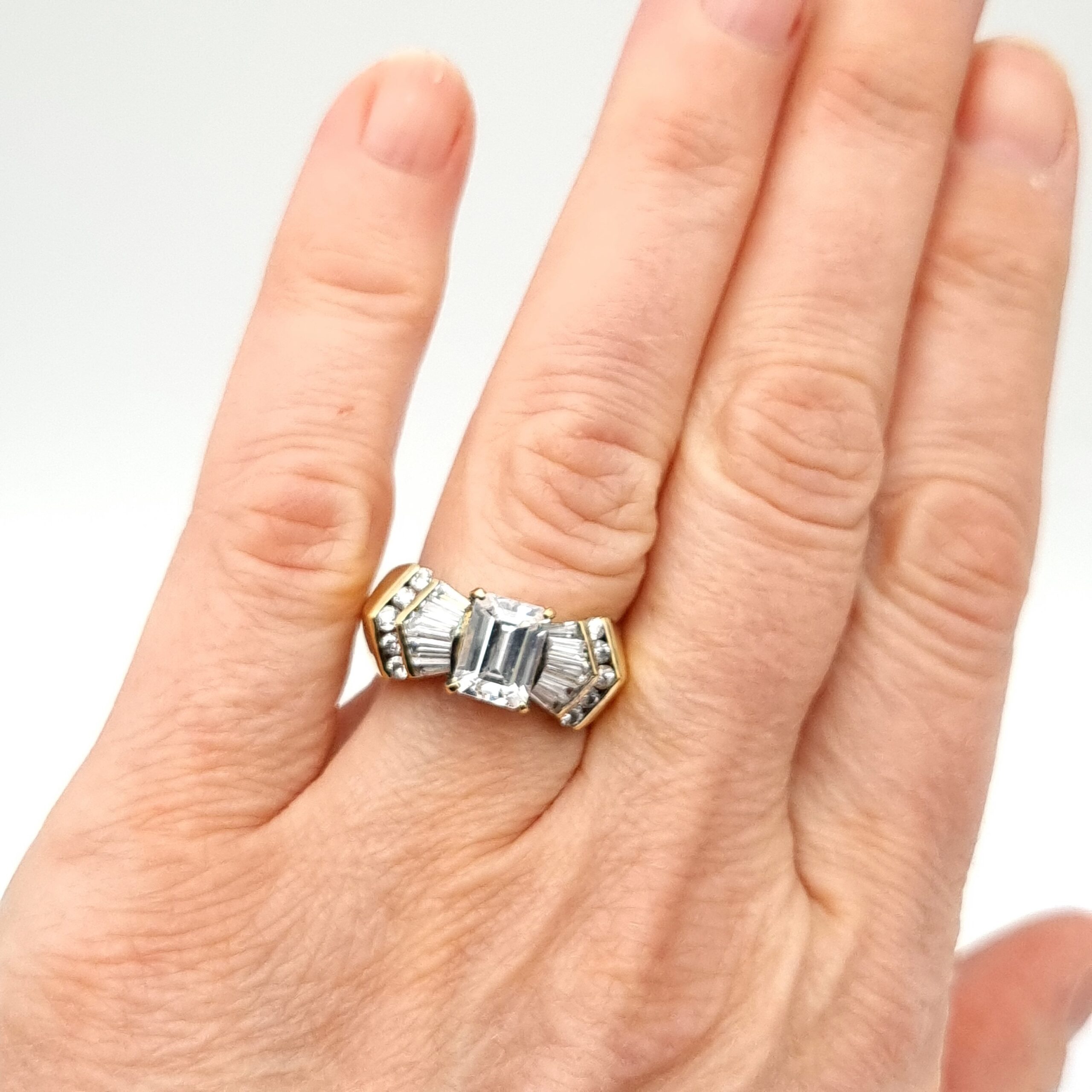 Bob Mackie White Lies Ring by Franklin Mint Size R 8.5 Sterling Silver Gilt - Image 2