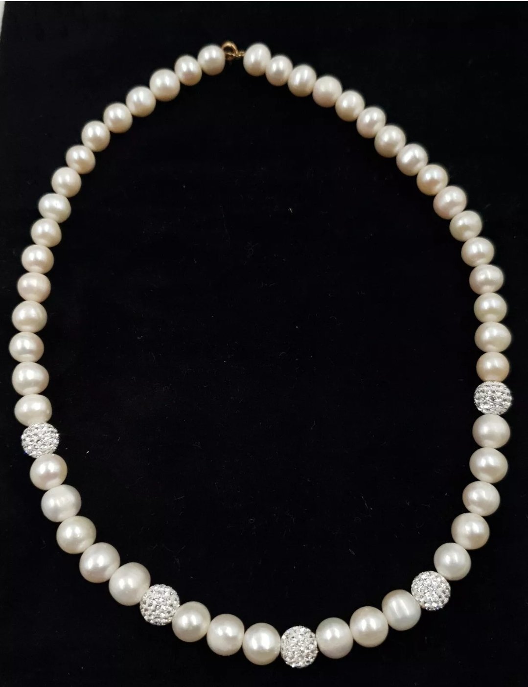 Cultured Pearl Necklace 9ct Gold Clasp Pavé Crystal Detail Boxed - Image 2