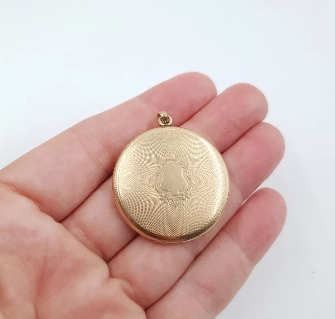 Elgin Gold Filled Locket Engine Turned