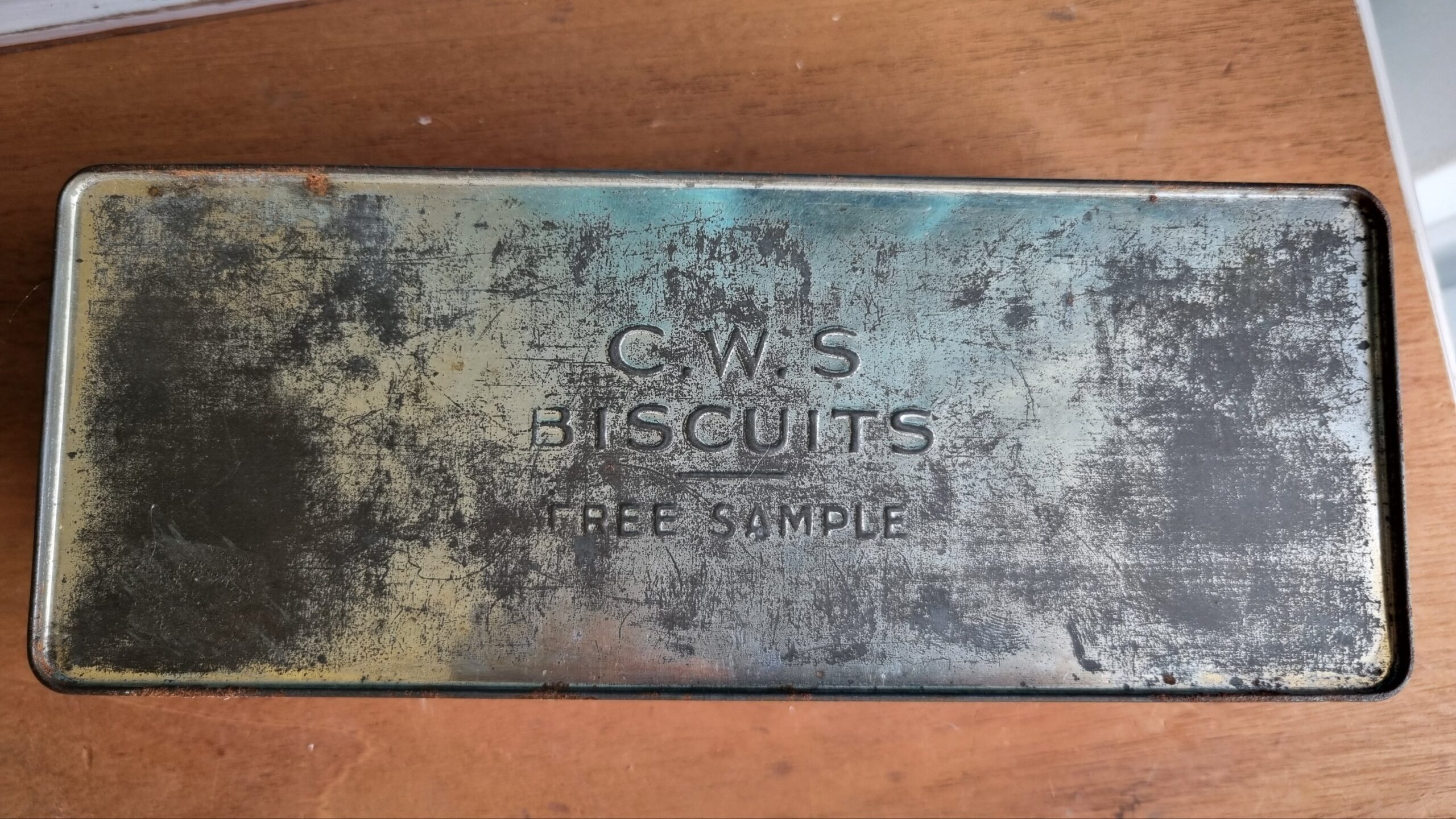 Red Art Deco Biscuit Tin East West Homes Best Decorative - Image 2