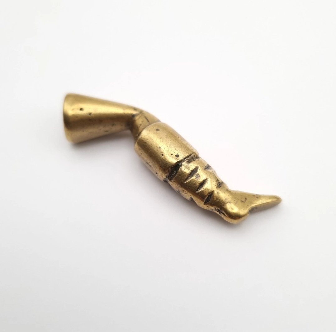 Antique Georgian Leg Pipe Tamper in Brass - Image 4