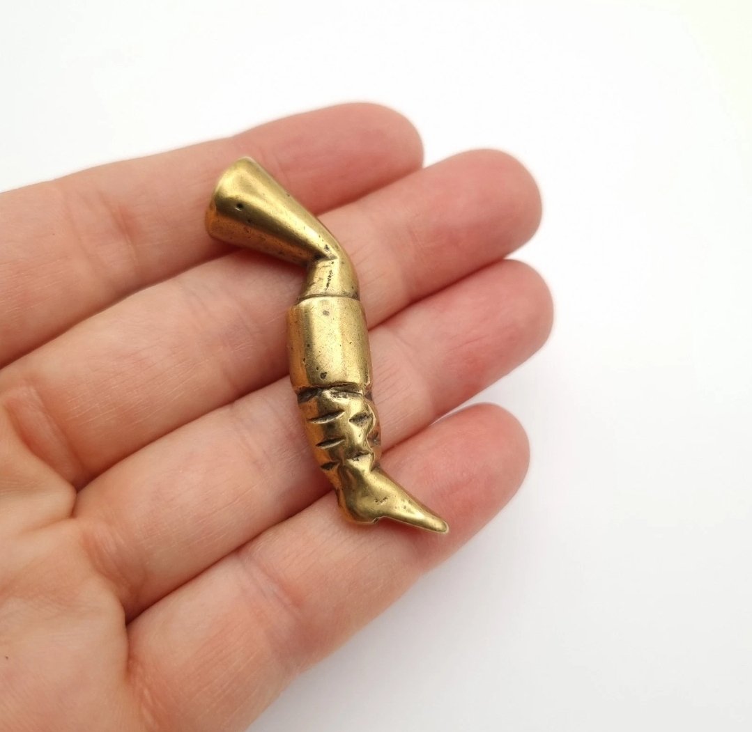 Antique Georgian Leg Pipe Tamper in Brass - Image 2