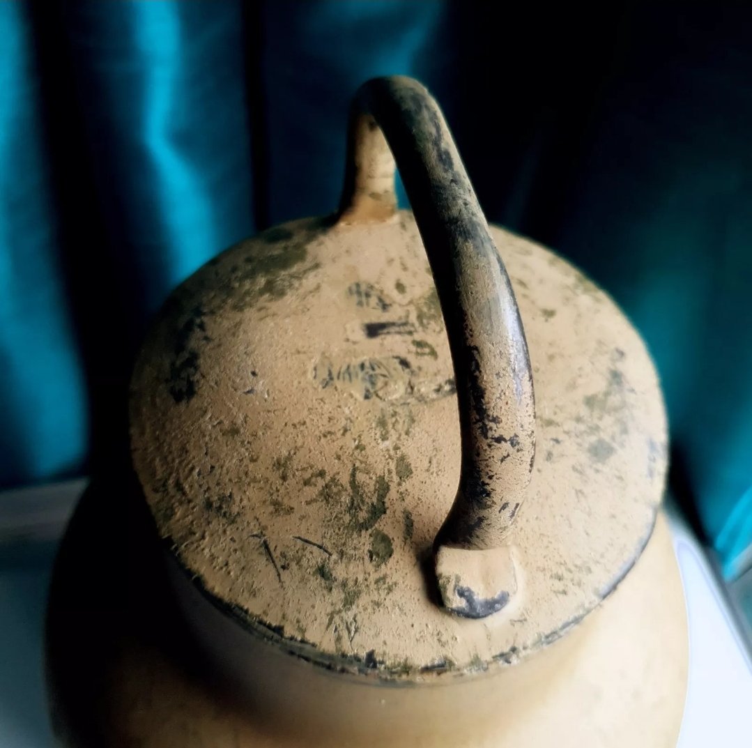 Large Vintage Milk Churn Painted 16in - Image 3