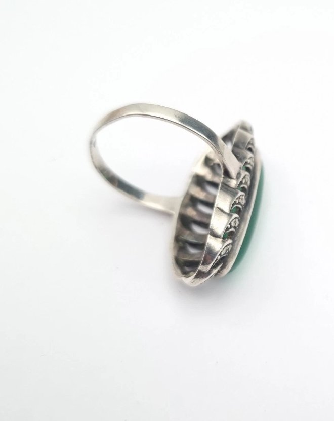 Swedish Art Deco Ring Silver Green Chalcedony