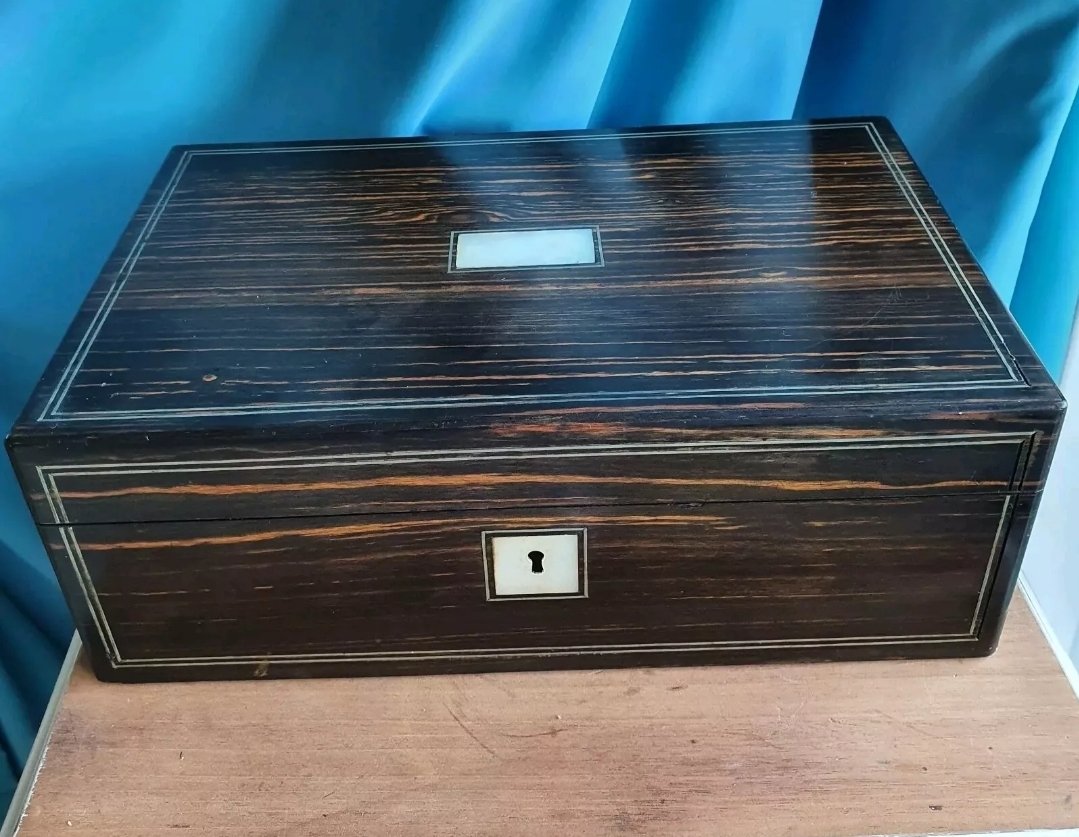 Large Coromandel Box
