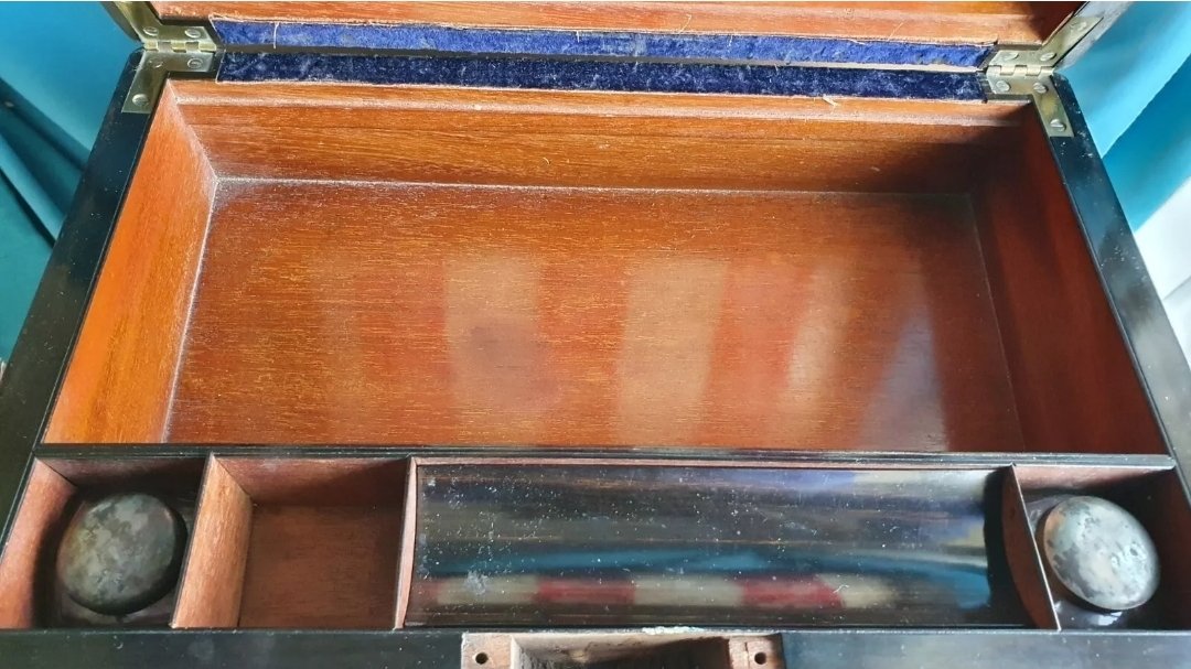 Large Coromandel Box