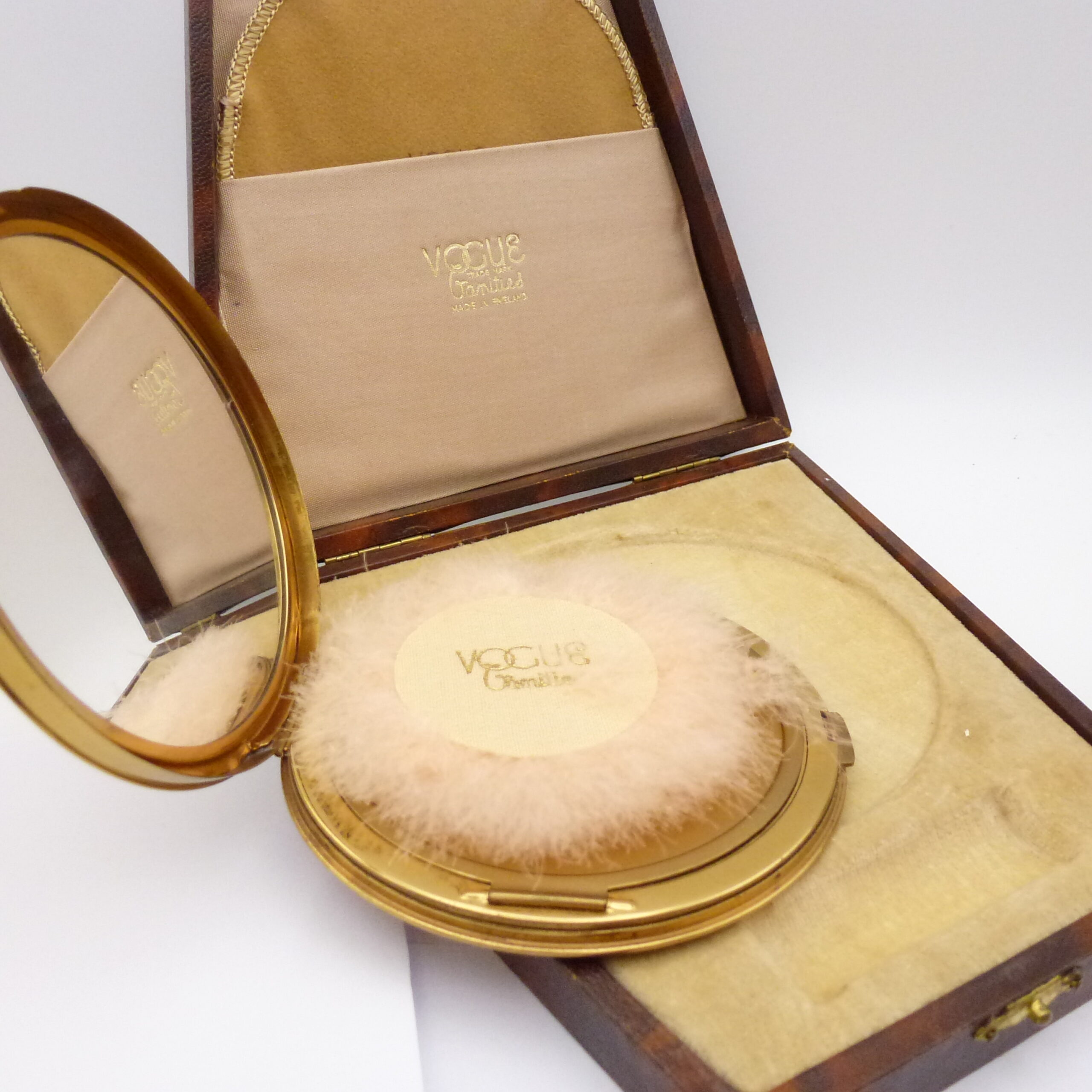 Vogue Vanities Persian Legends down puff