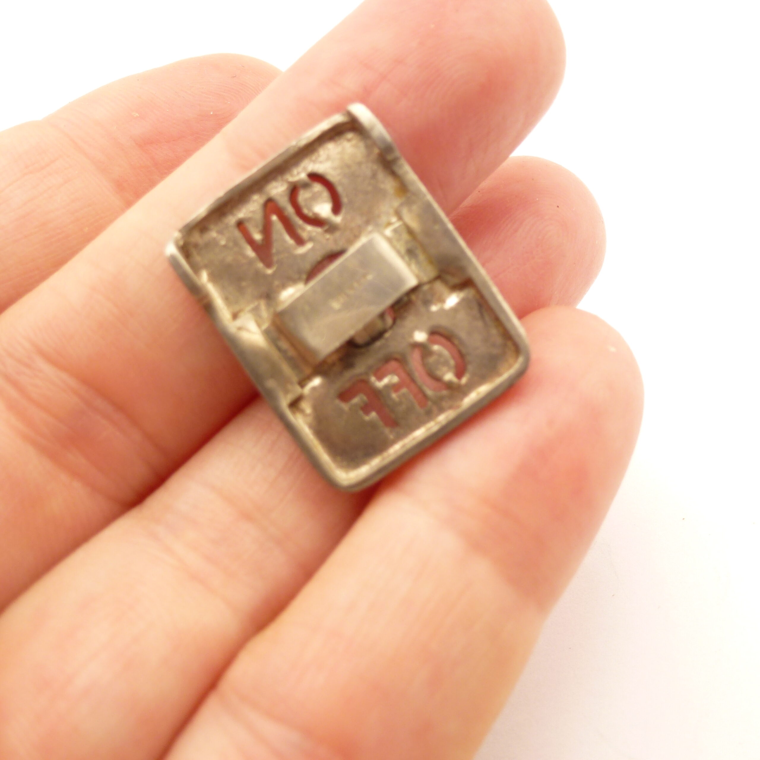 On Off Switch Silver Pendant Vintage Working Novelty - Image 3