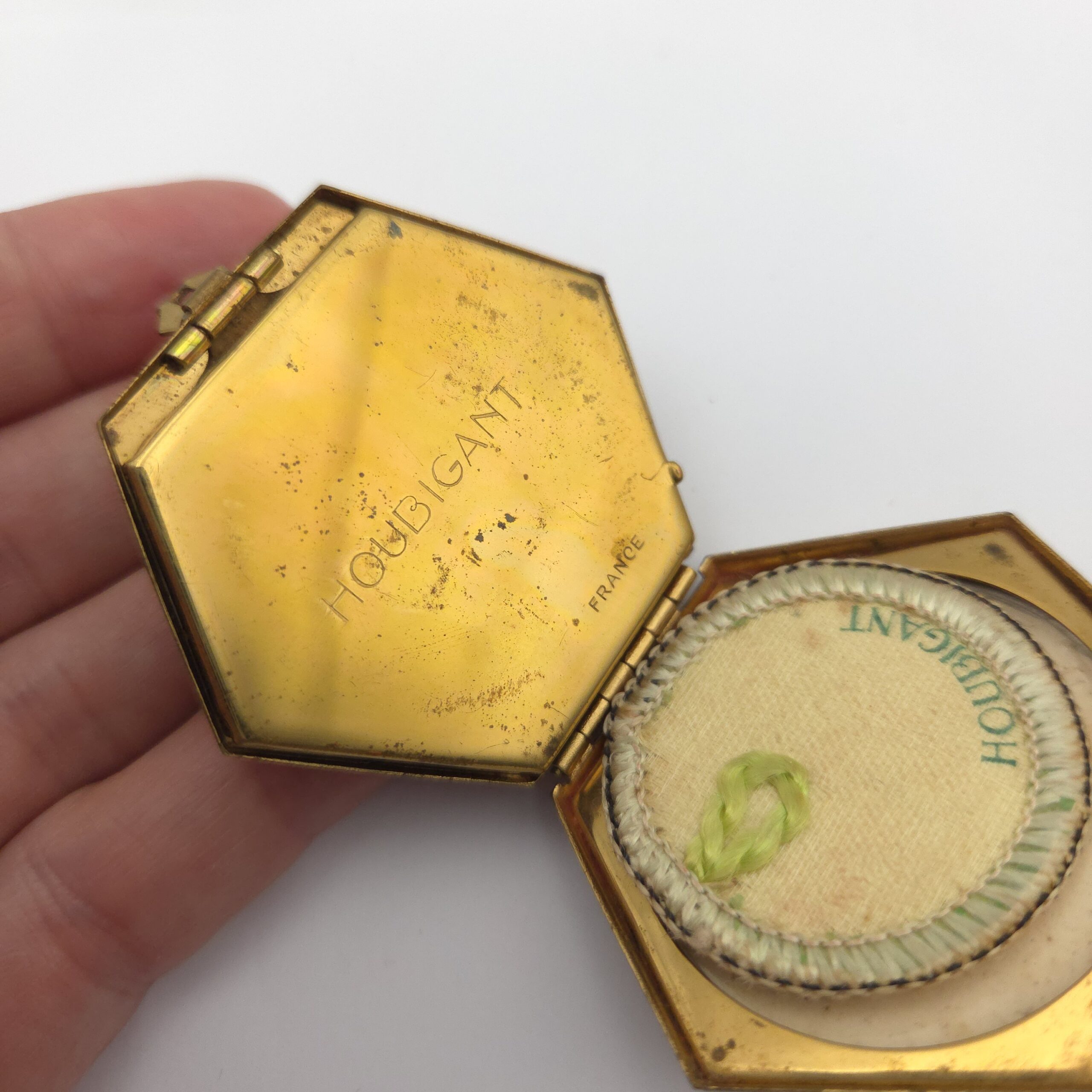 Houbigant Powder Compact Rouge